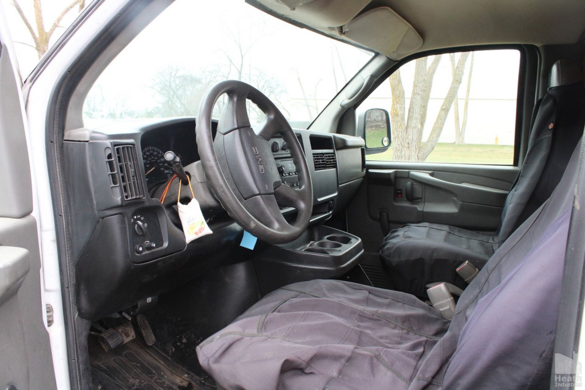 2006 GMC SAVANA G3500 EXTENDED CARGO VAN, 6.0L V8, VIN 1GTHG39U261207756, 158,872 MILES SHOWN - Image 6 of 9