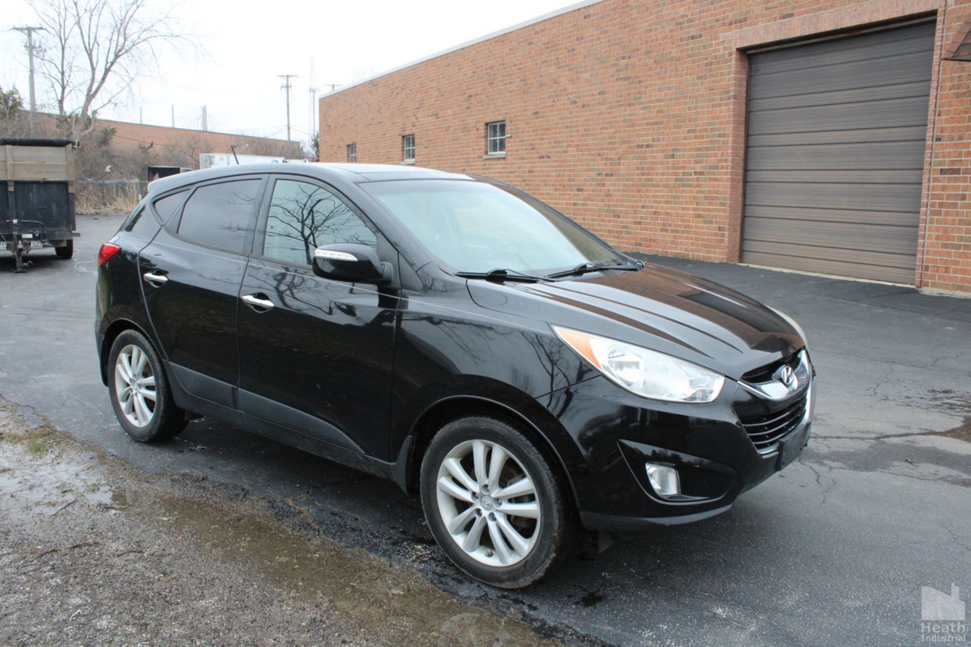 2013 HYUNDAI TUCSON SUV, LEATHER INTERIOR, 2.4L L4, VIN KM8JUCAC0DU606556, 127,184 MILES SHOWN ON - Image 2 of 10