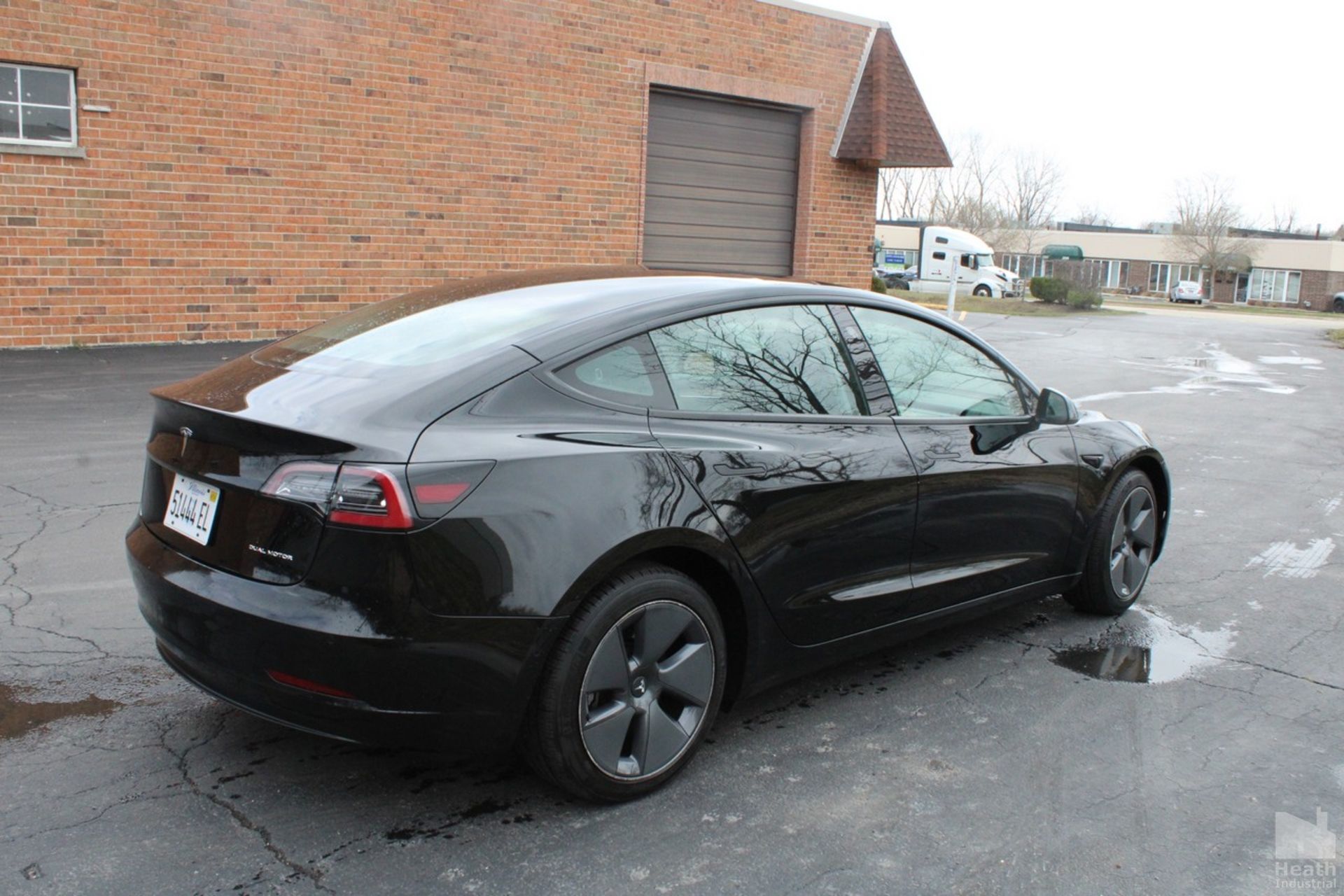 2022 TESLA MODEL 3, DUAL MOTOR, LONG RANGE ELECTRIC, FOUR DOOR SEDAN, SUNROOF, LEATHER - Image 5 of 14