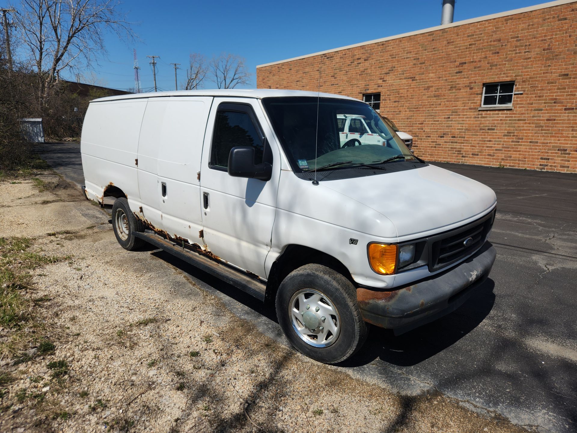 2004 FORD ECONOLONE E350 SUPER DUTY EXTENDED CARGO VAN, 5.4L V8, VIN 1FTSS34L34HA03765, 127,548 MIL - Bild 2 aus 8