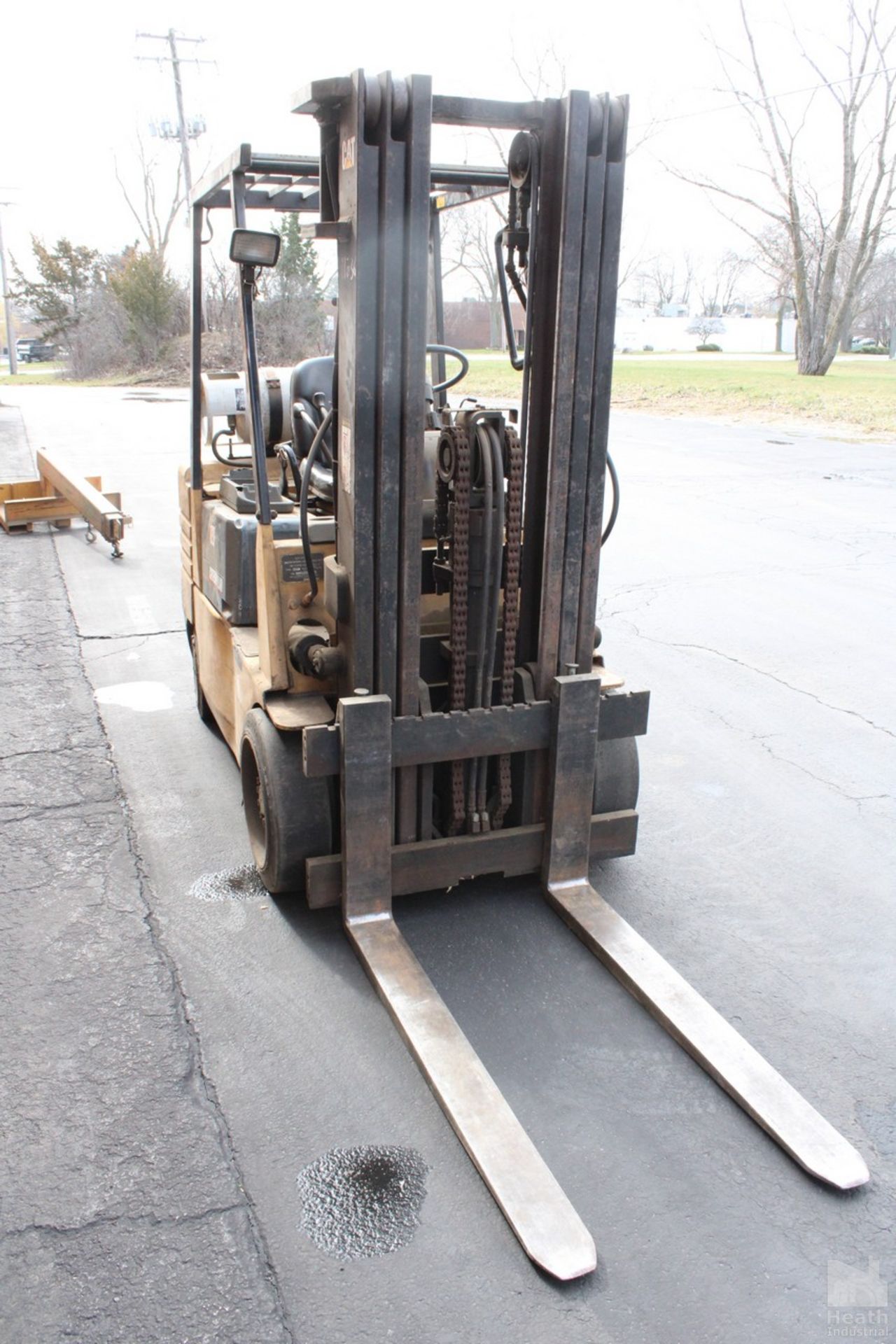 CATERPILLAR MODEL GC30 LP FORKLIFT, S/N 6EM02026, 5,300LB. LIFTING CAPACITY, 187" MAX LIFT HEIGHT, - Image 10 of 10