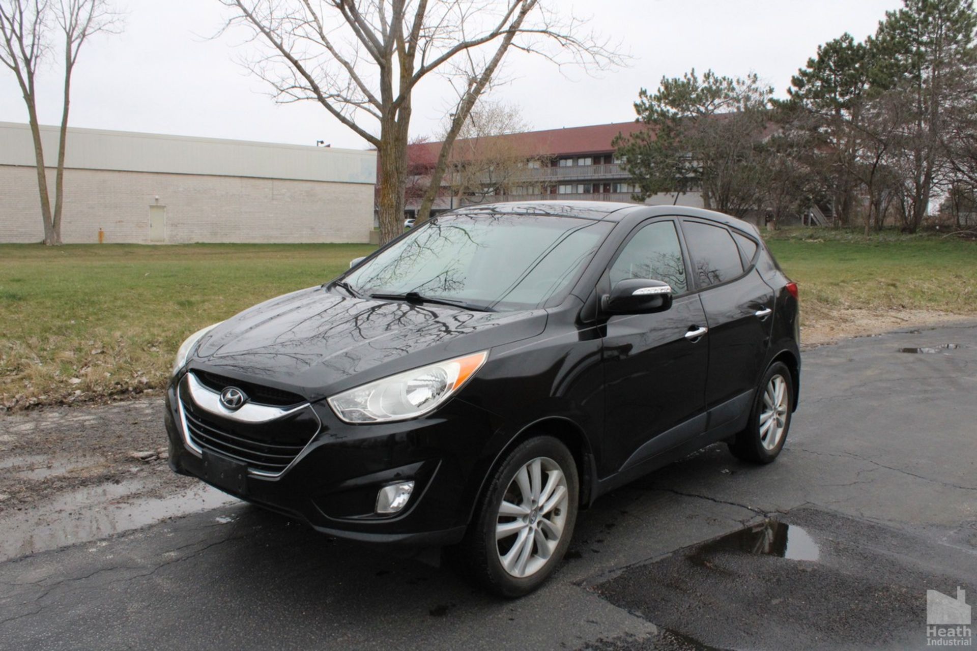 2013 HYUNDAI TUCSON SUV, LEATHER INTERIOR, 2.4L L4, VIN KM8JUCAC0DU606556, 127,184 MILES SHOWN ON