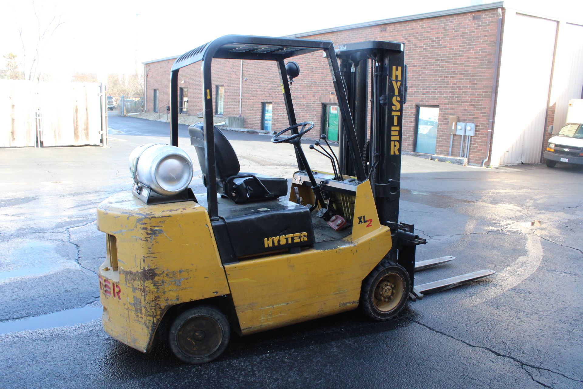 HYSTER MODEL S60XL LP FORKLIFT, S/N A187V16853L, MAX HT. 177", MAX LIFT 6,000LBS. 4,006 HOURS SH - Image 3 of 6