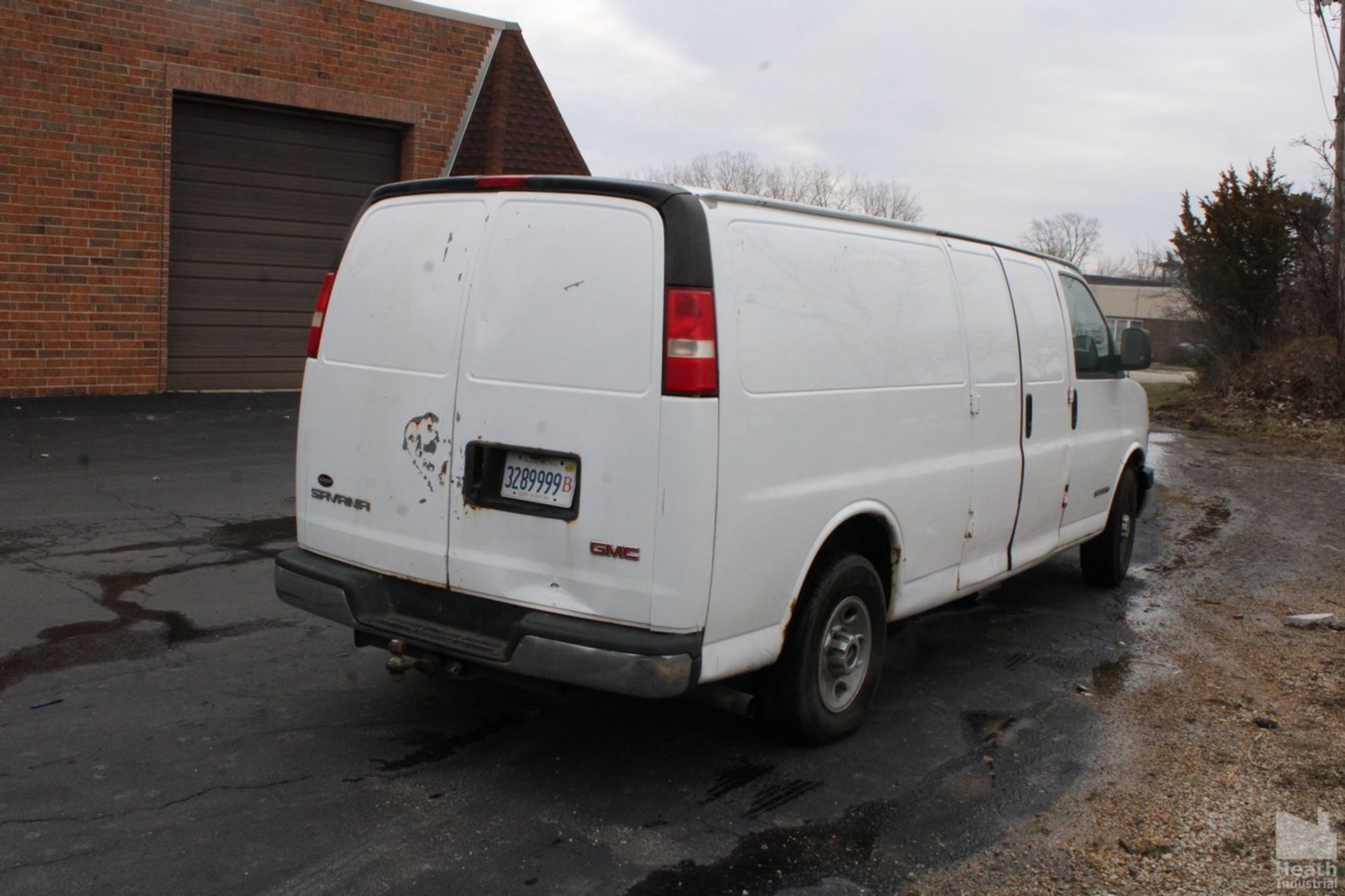 2006 GMC SAVANA G3500 EXTENDED CARGO VAN, 6.0L V8, VIN 1GTHG39U261207756, 158,872 MILES SHOWN - Image 3 of 9