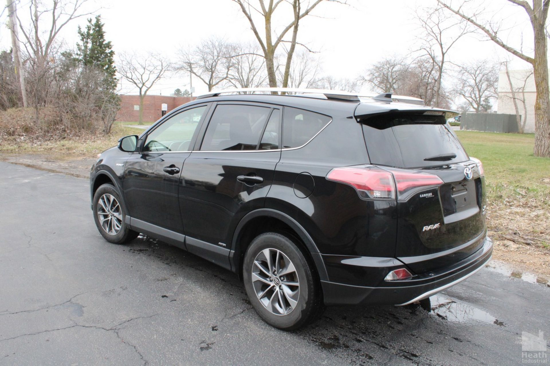 2016 TOYOTA RAV4 HYBRID XLE, 2.5L L4, VIN JTMRJREV7GD036784, 79,751 MILES SHOWN ON ODOMETER - Image 4 of 14