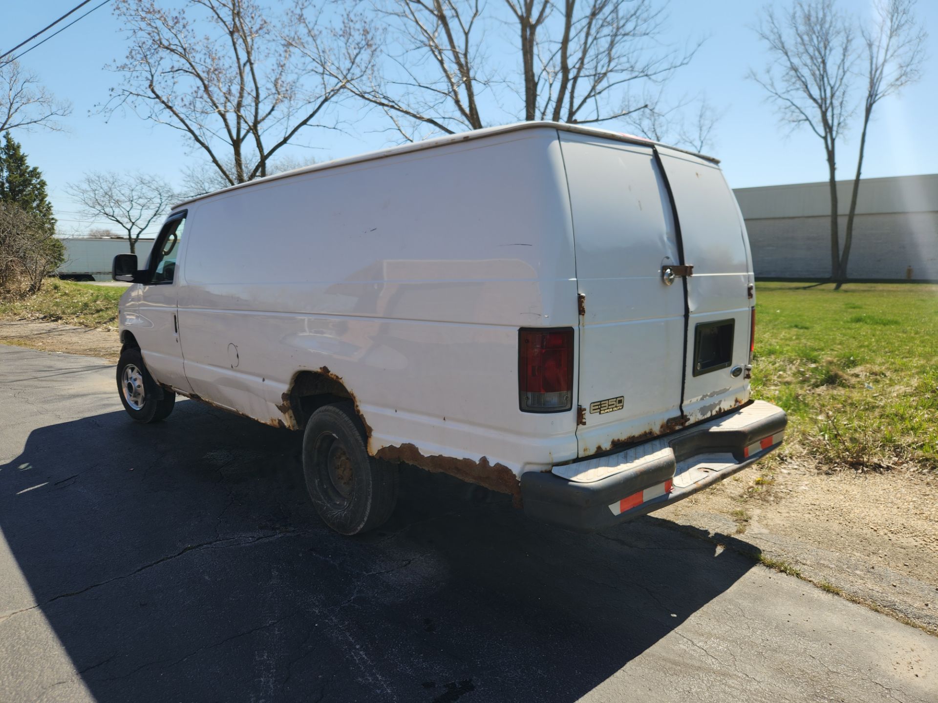 2004 FORD ECONOLONE E350 SUPER DUTY EXTENDED CARGO VAN, 5.4L V8, VIN 1FTSS34L34HA03765, 127,548 MIL - Bild 4 aus 8