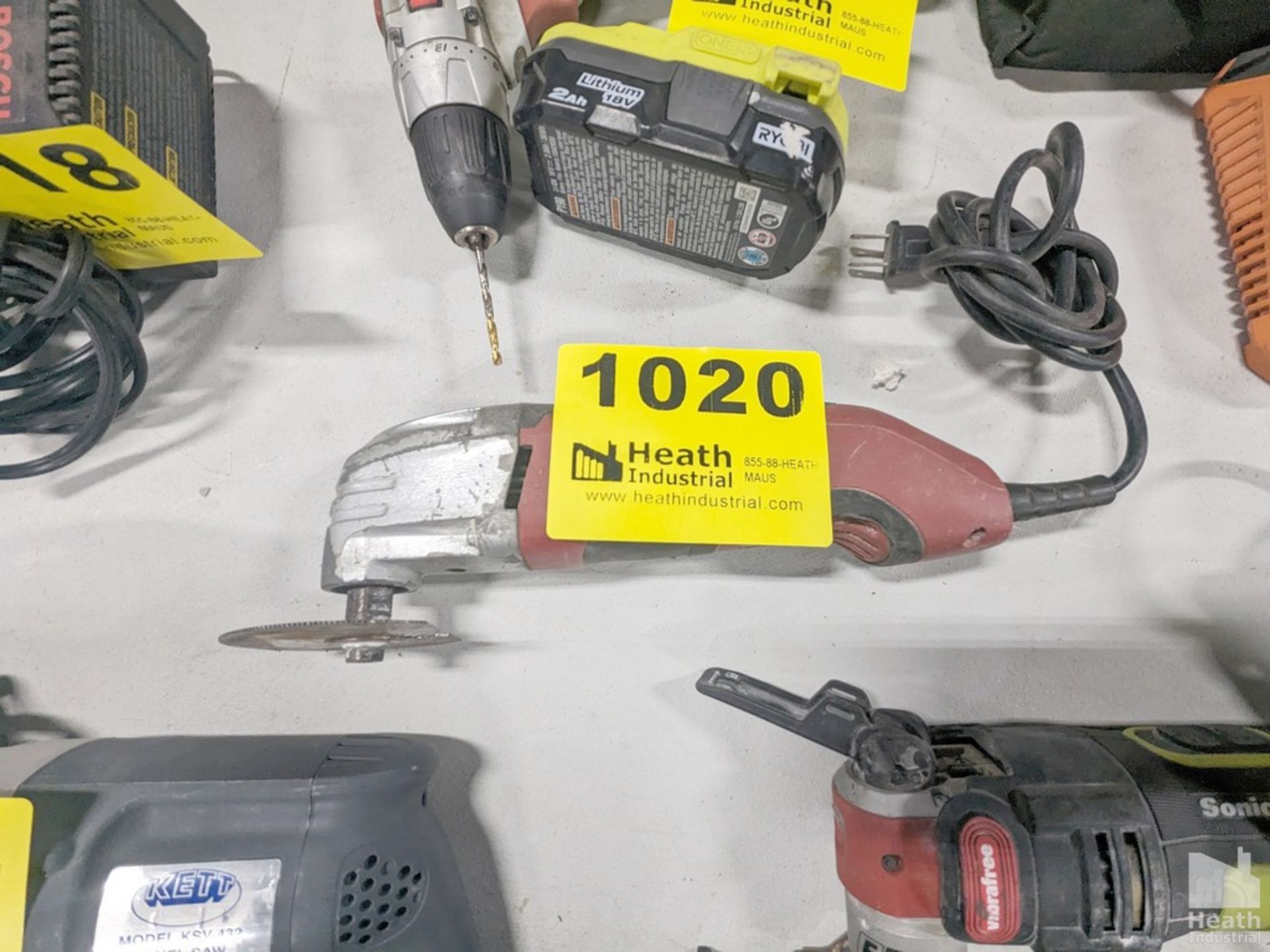 ELECTRIC OSCILLATING MULTI-TOOL