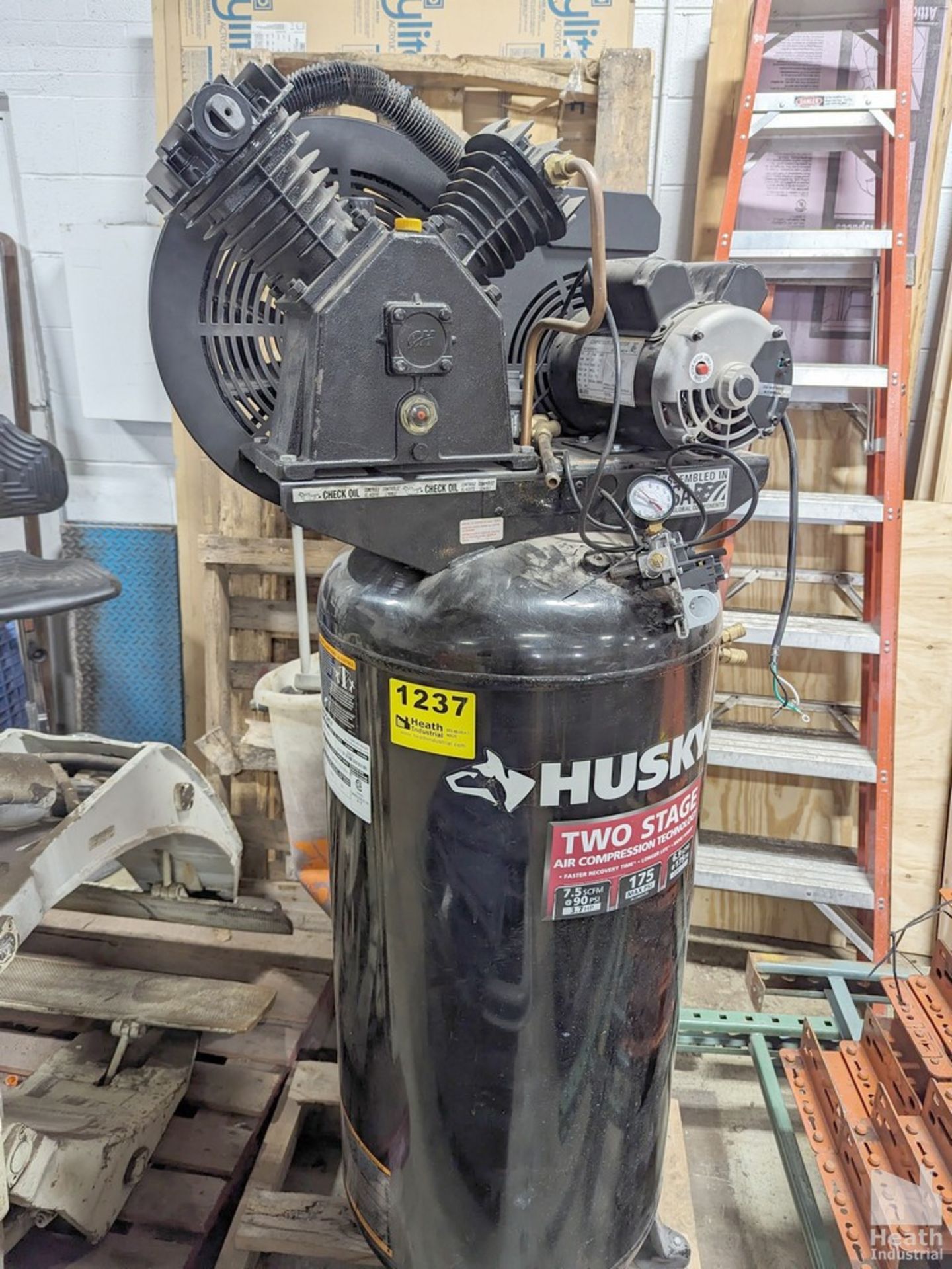 HUSKY TWO STAGE VERTICAL AIR COMPRESSOR, MODEL HDC602000AJ (AGM45), 3.7HP, 175 MAX PSI, 6.9 SCFM, 60