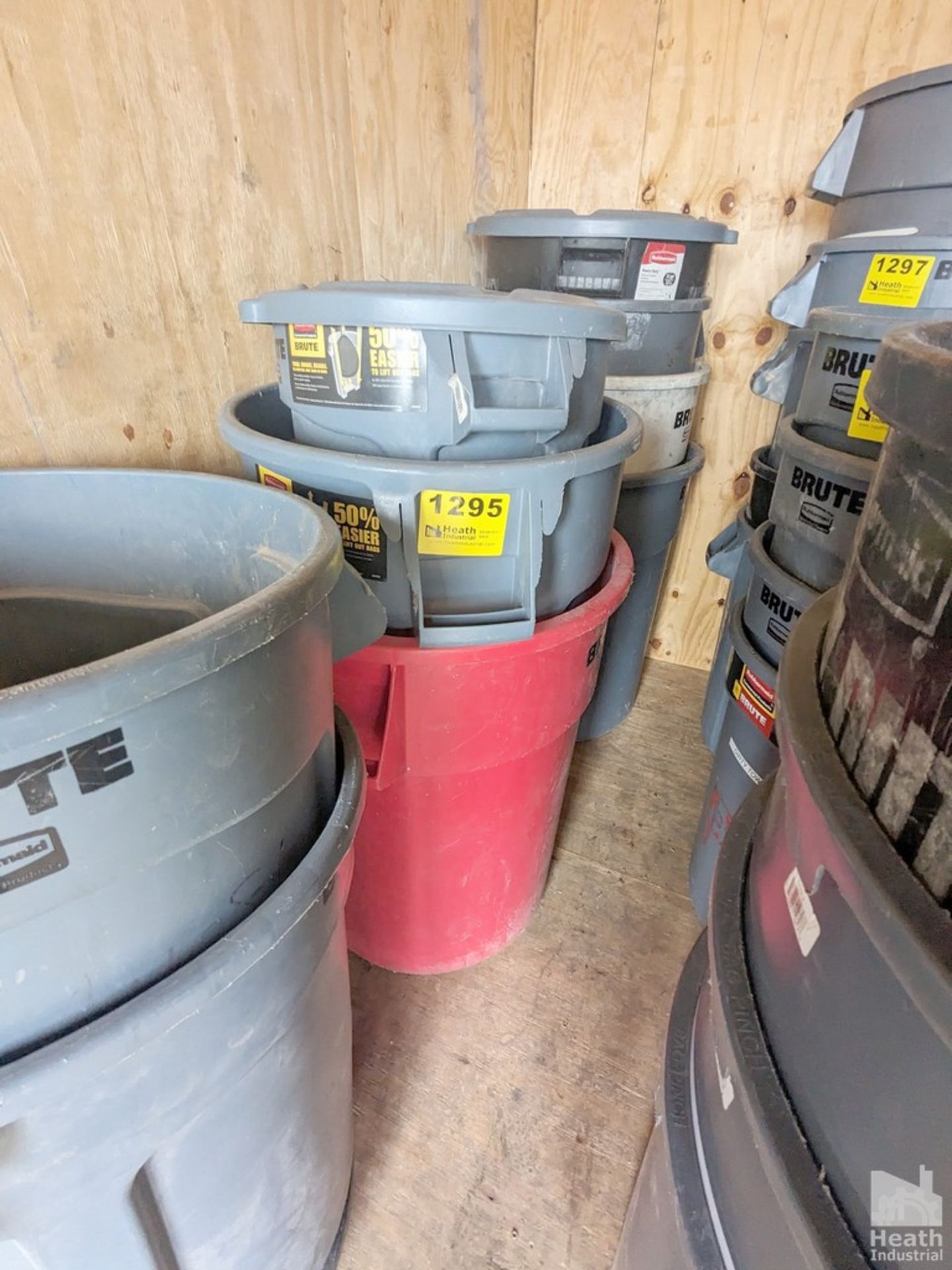 (3) ASSORTED RUBBERMAID "BRUTE" GARBAGE CANS