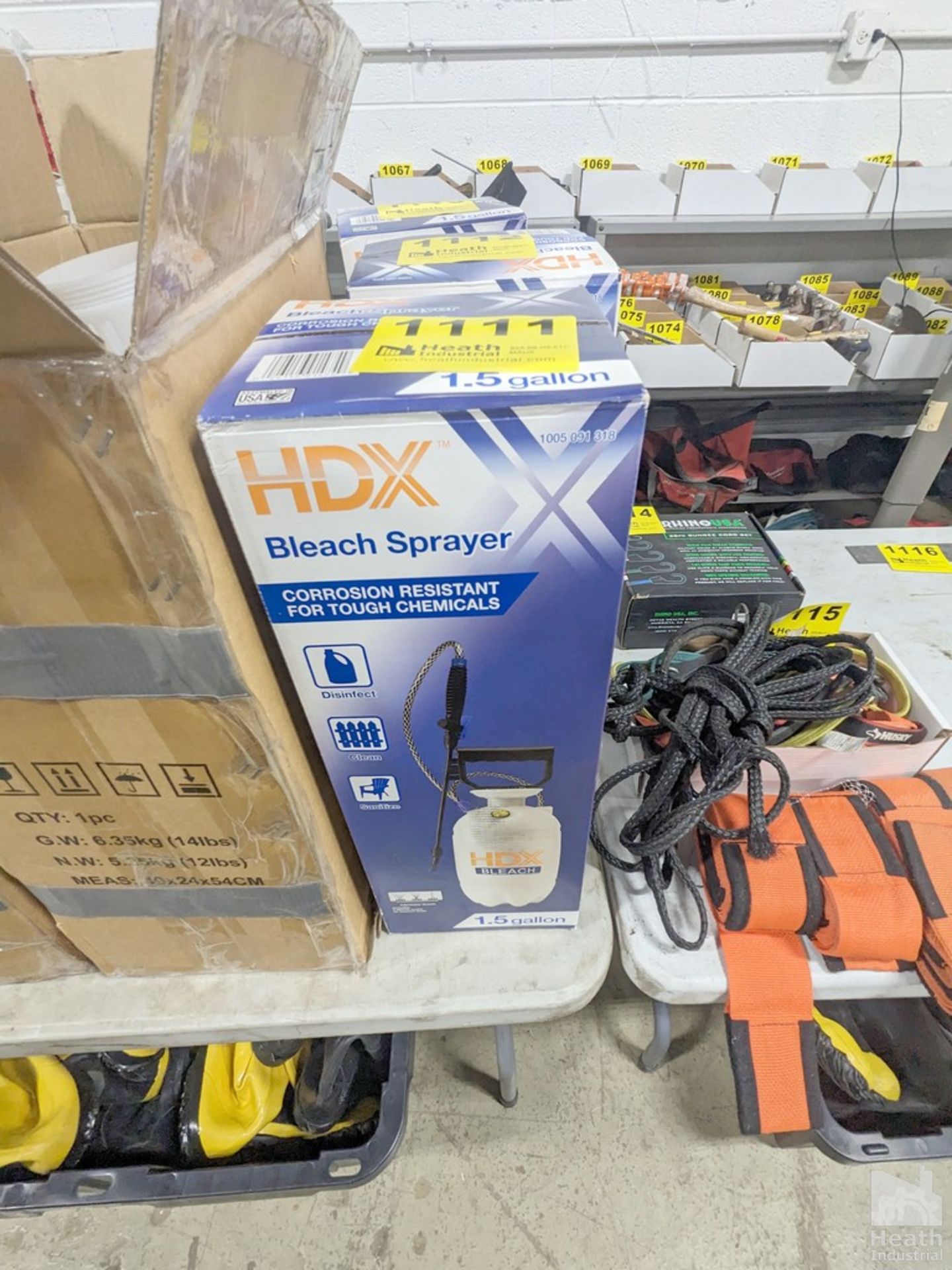 HDX 1.5 GALLON BLEACH SPRAYER-APPEARS TO BE NEW