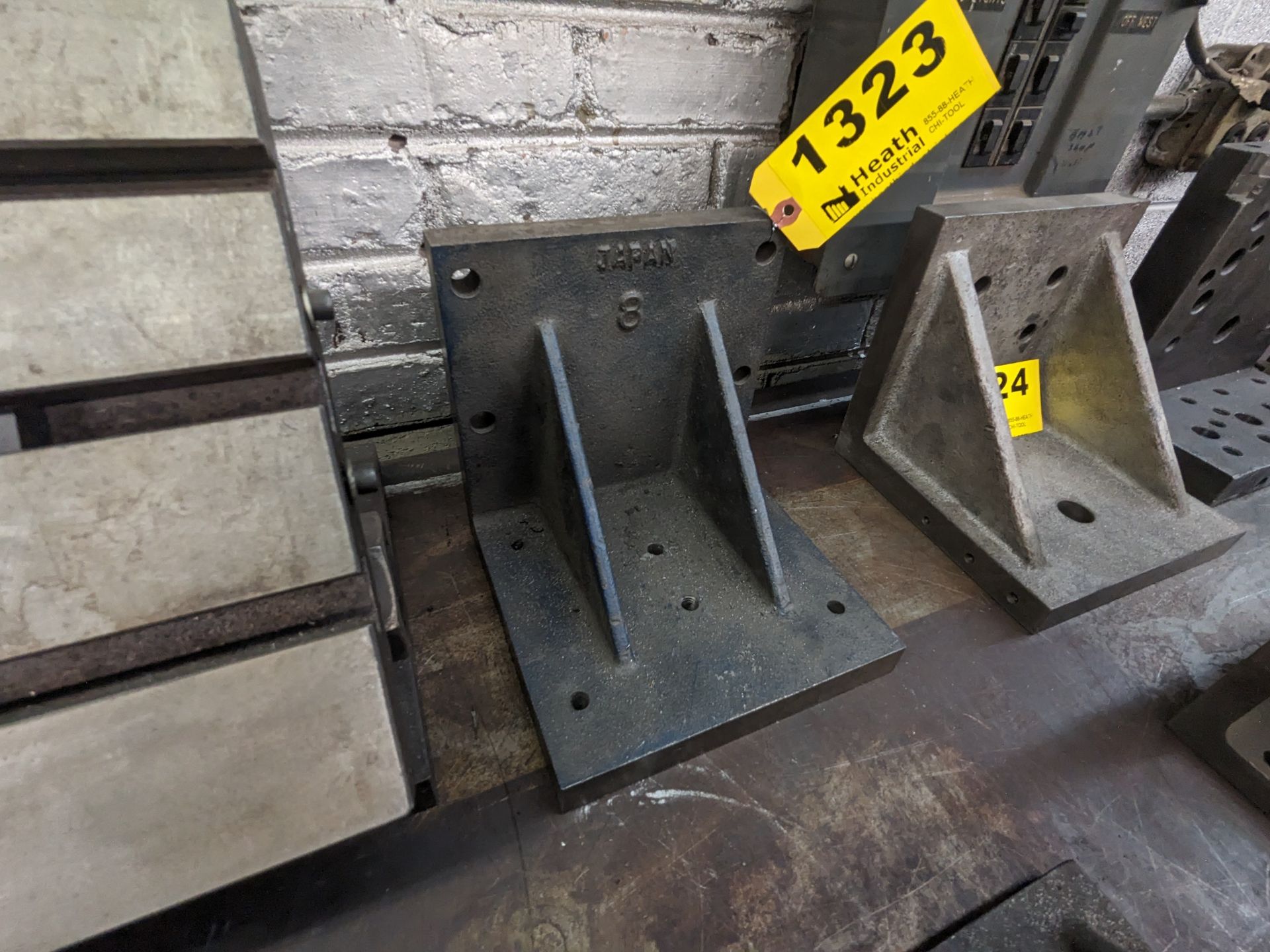 8" X 8" X 8" RIGHT ANGLE PLATE