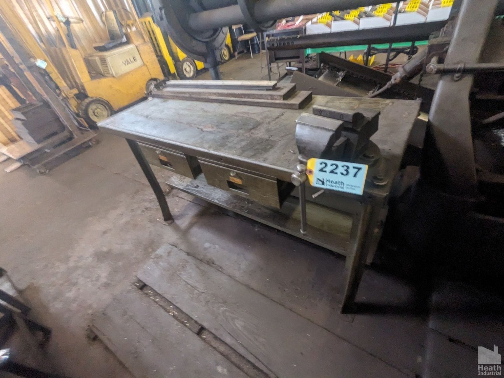 STEEL WORKBENCH WITH 4" SWIVEL VISE 60" X 24" X 34"