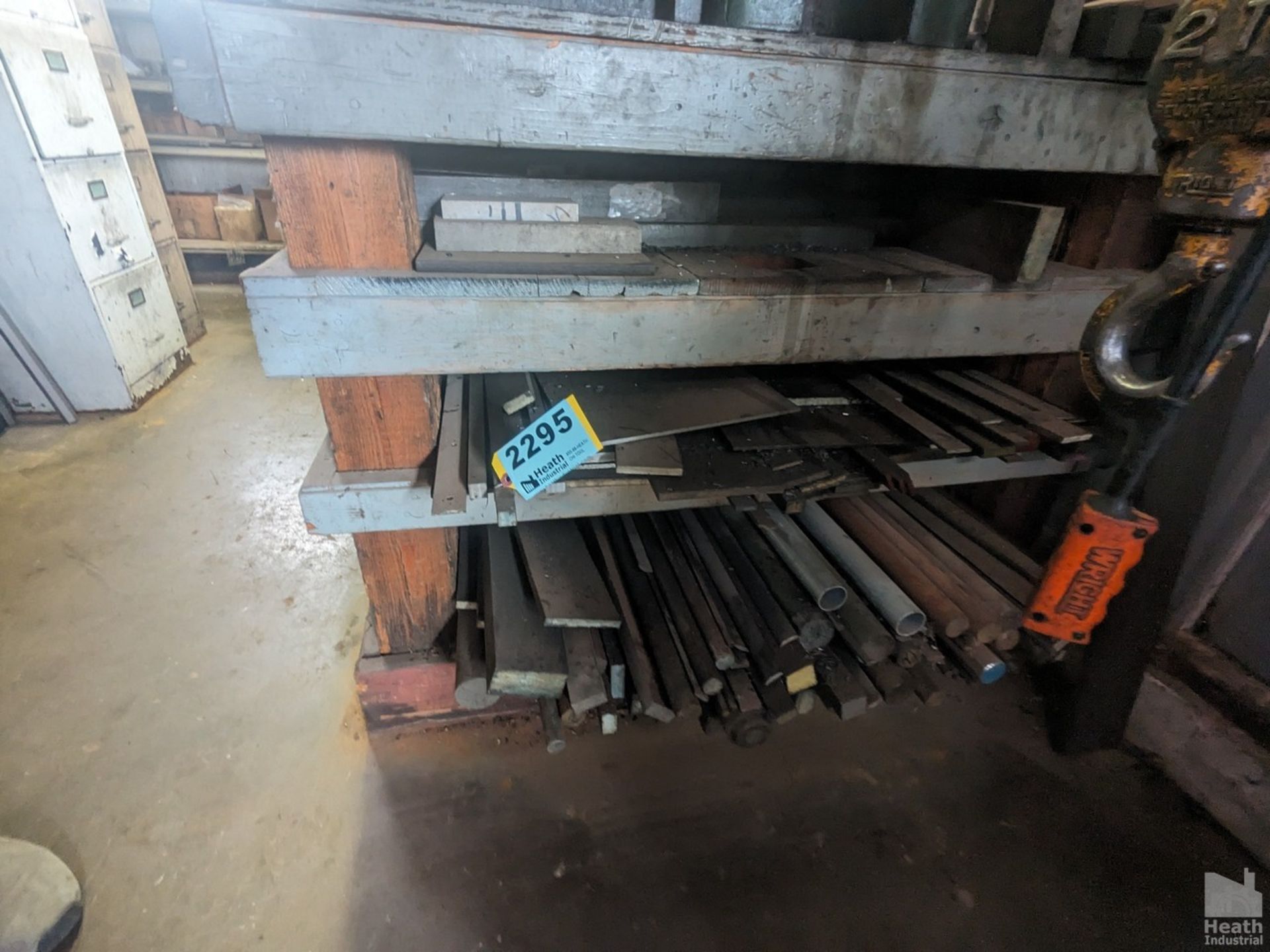 ASSORTED STEEL STOCK UNDER BENCH