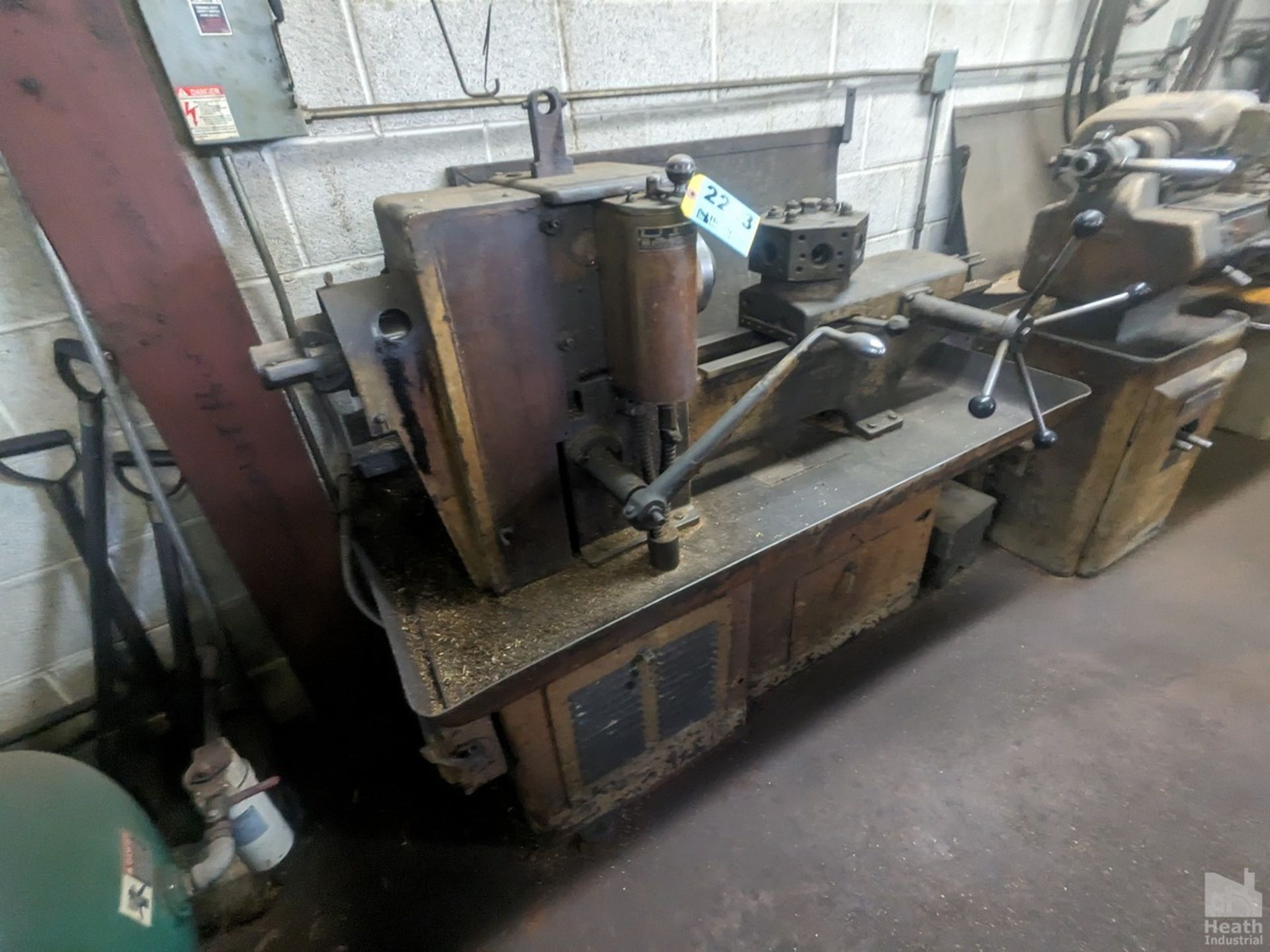 TURRET LATHE