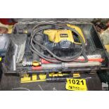 DEWALT MODEL D25553 SPLINE ROTARY HAMMER DRILL WITH CASE & BITS