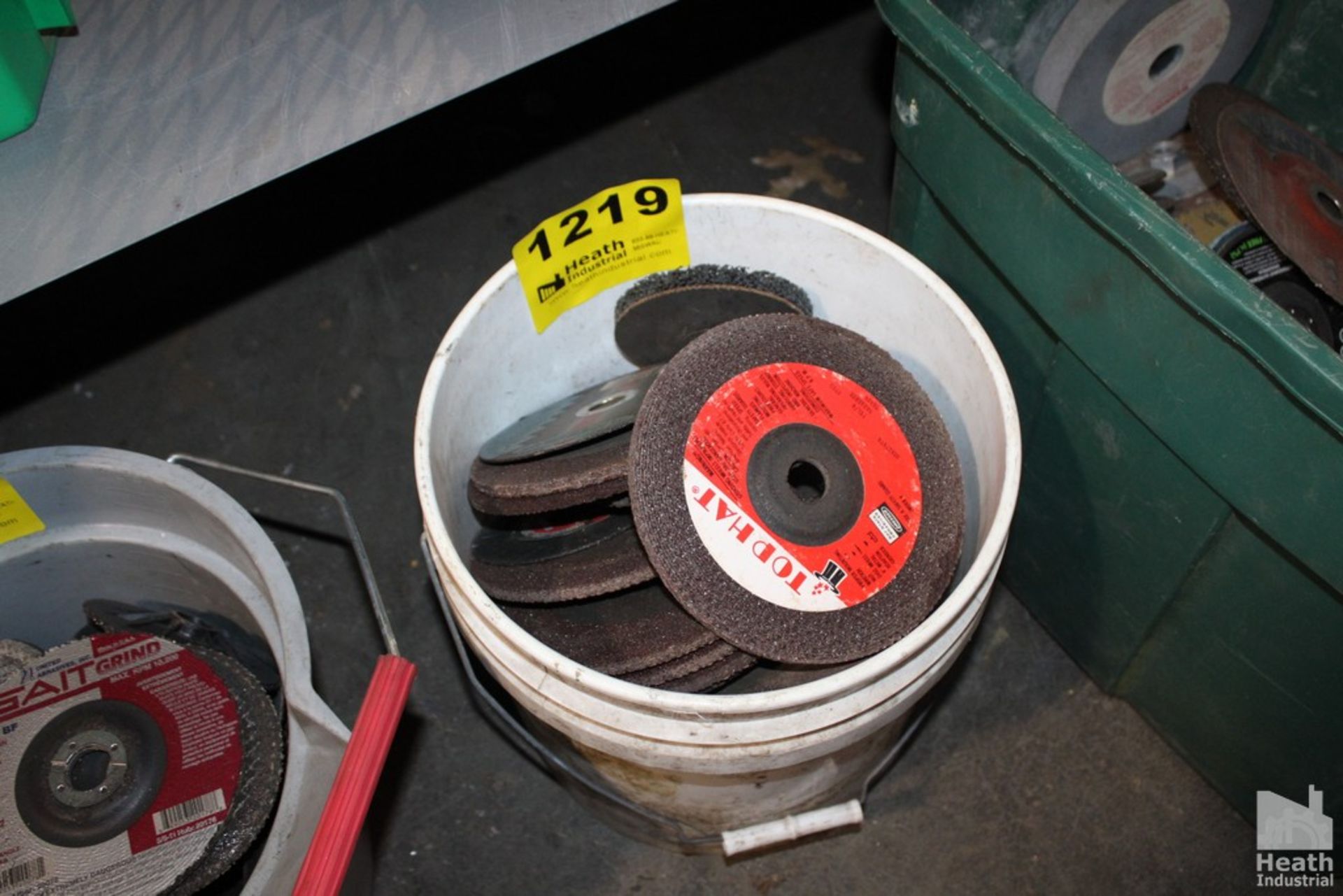 LARGE QTY ASSORTED GRINDING WHEELS IN BUCKET