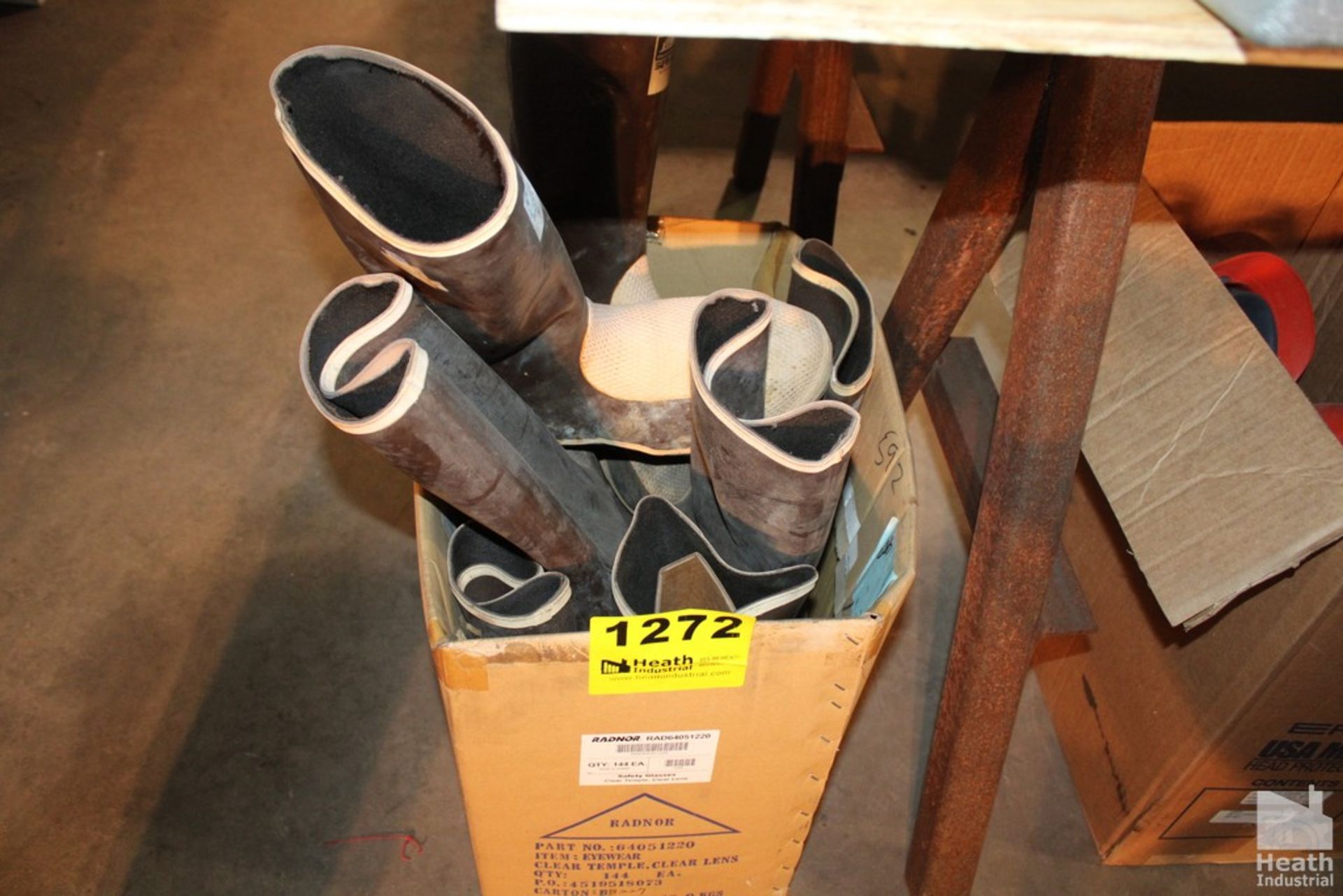 LARGE QTY RUBBER BOOTS