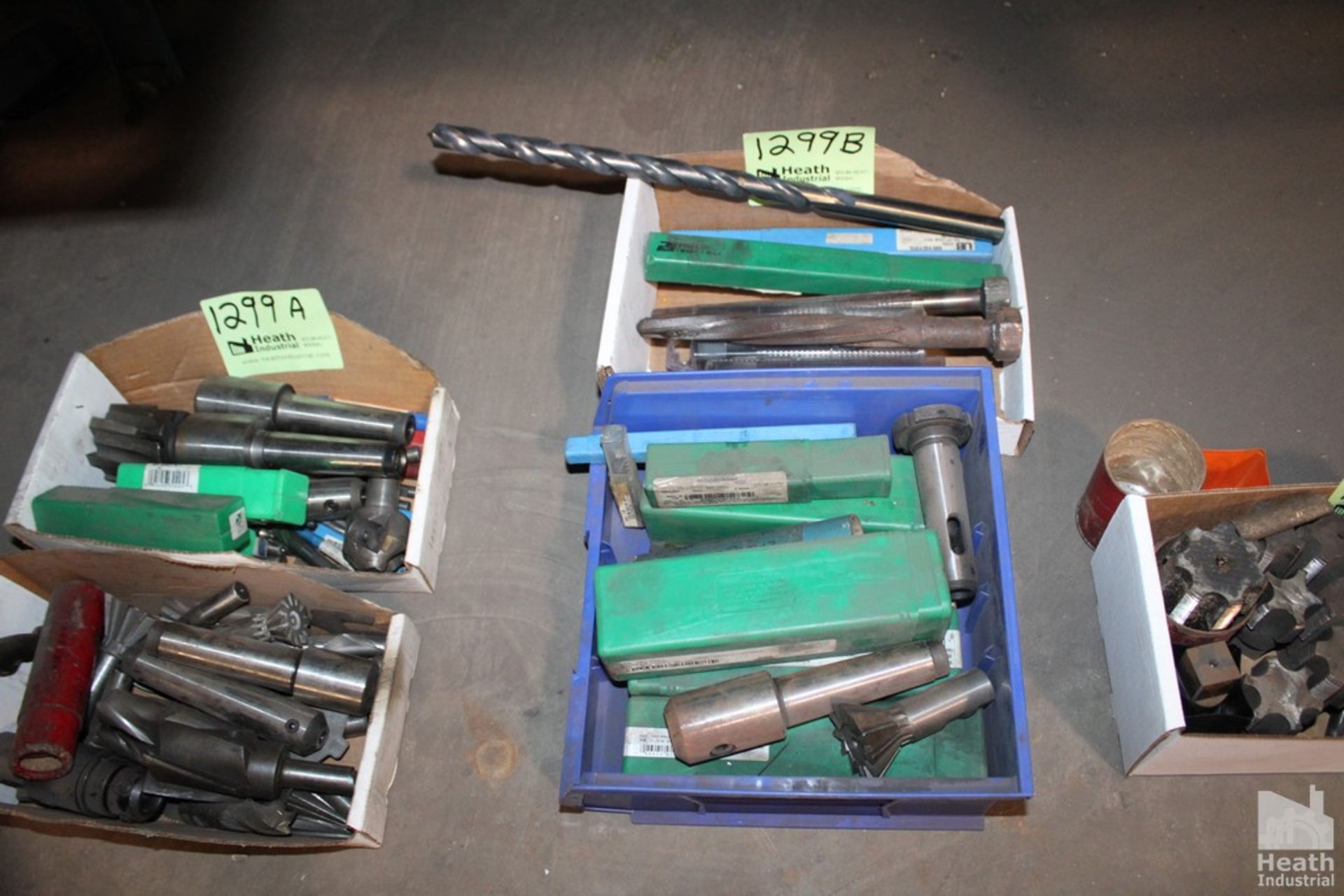 TOOL HOLDERS AND TOOLING IN TWO BOXES