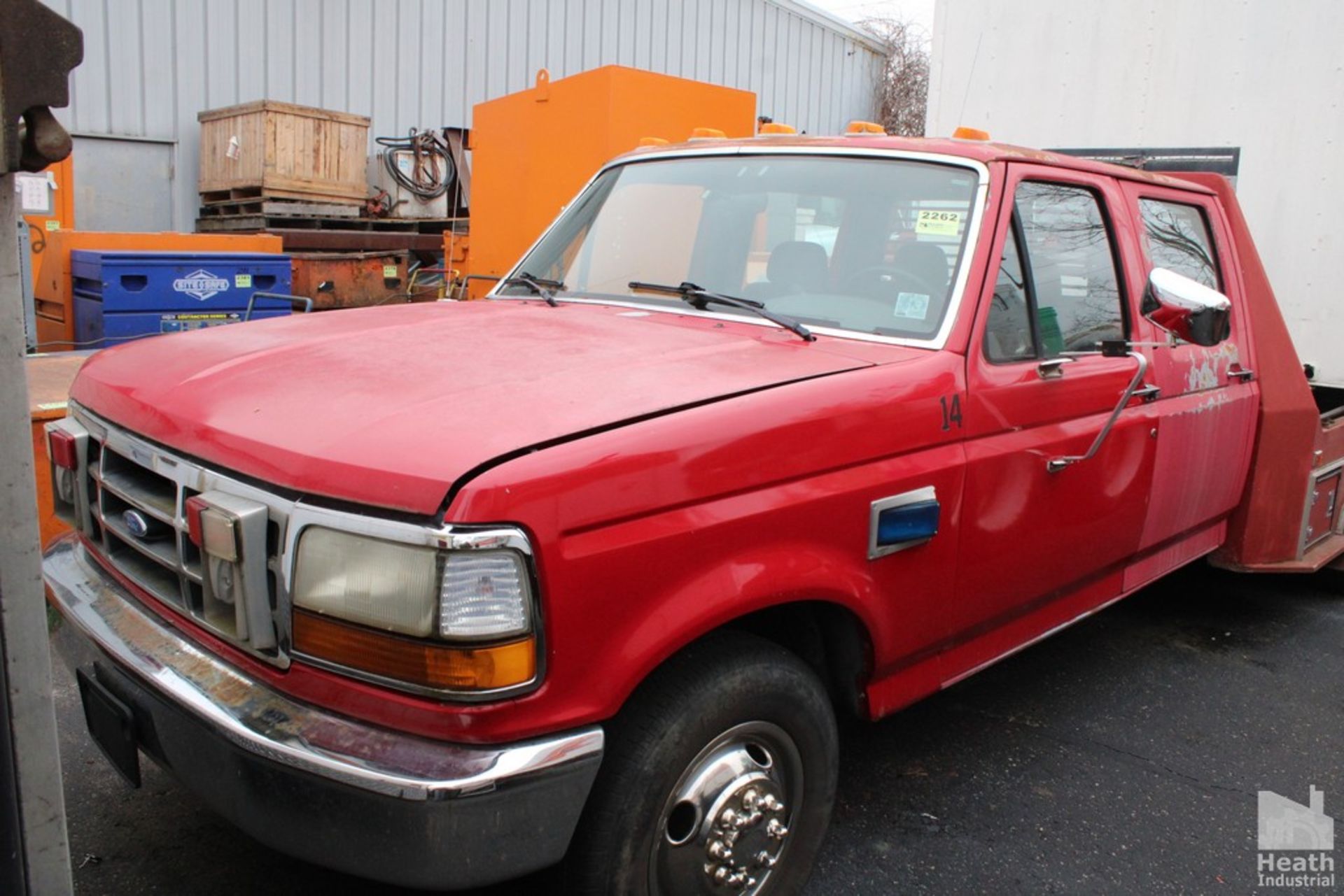 FORD F350 CREW CAB FIFTH WHEEL TOTER | GAS |CB RADIO | VIN 2FTJW35M2NCA25224 (1992) | INDICATED