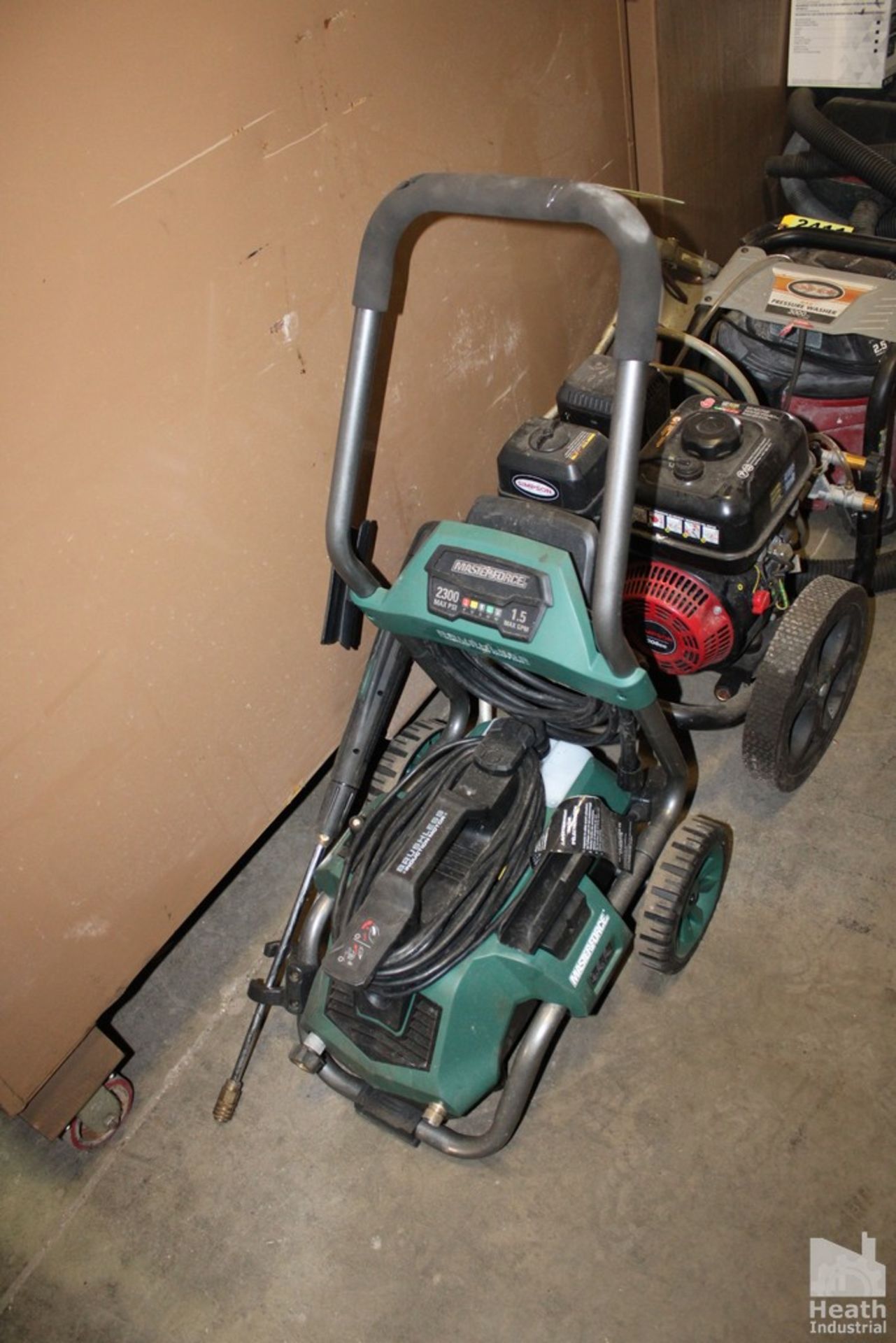 MASTERFORCE ELECTRIC PRESSURE WASHER 2300 PSI