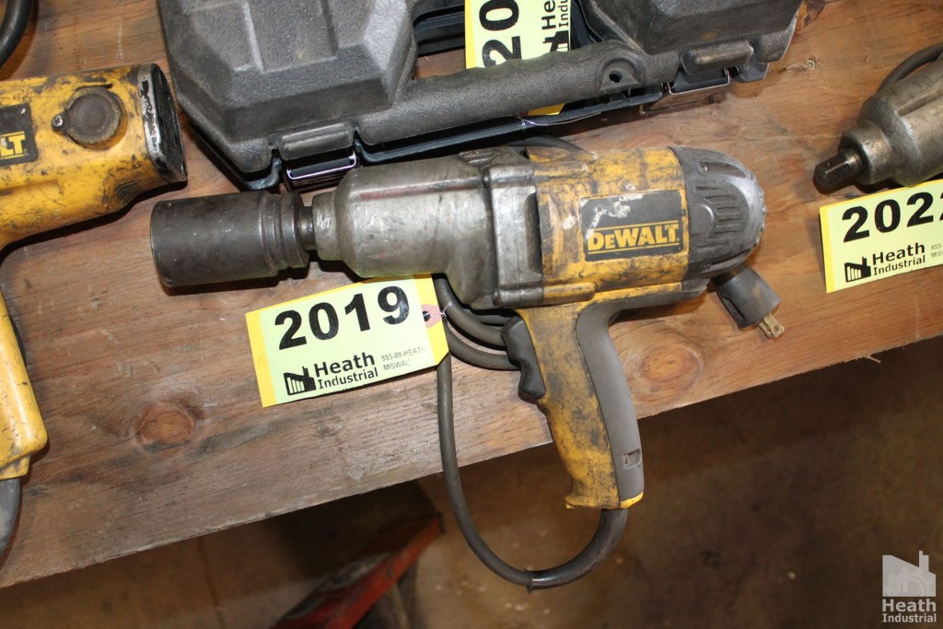 DEWALT DW294 1/2" DRIVE ELECTRIC IMPACT WRENCH