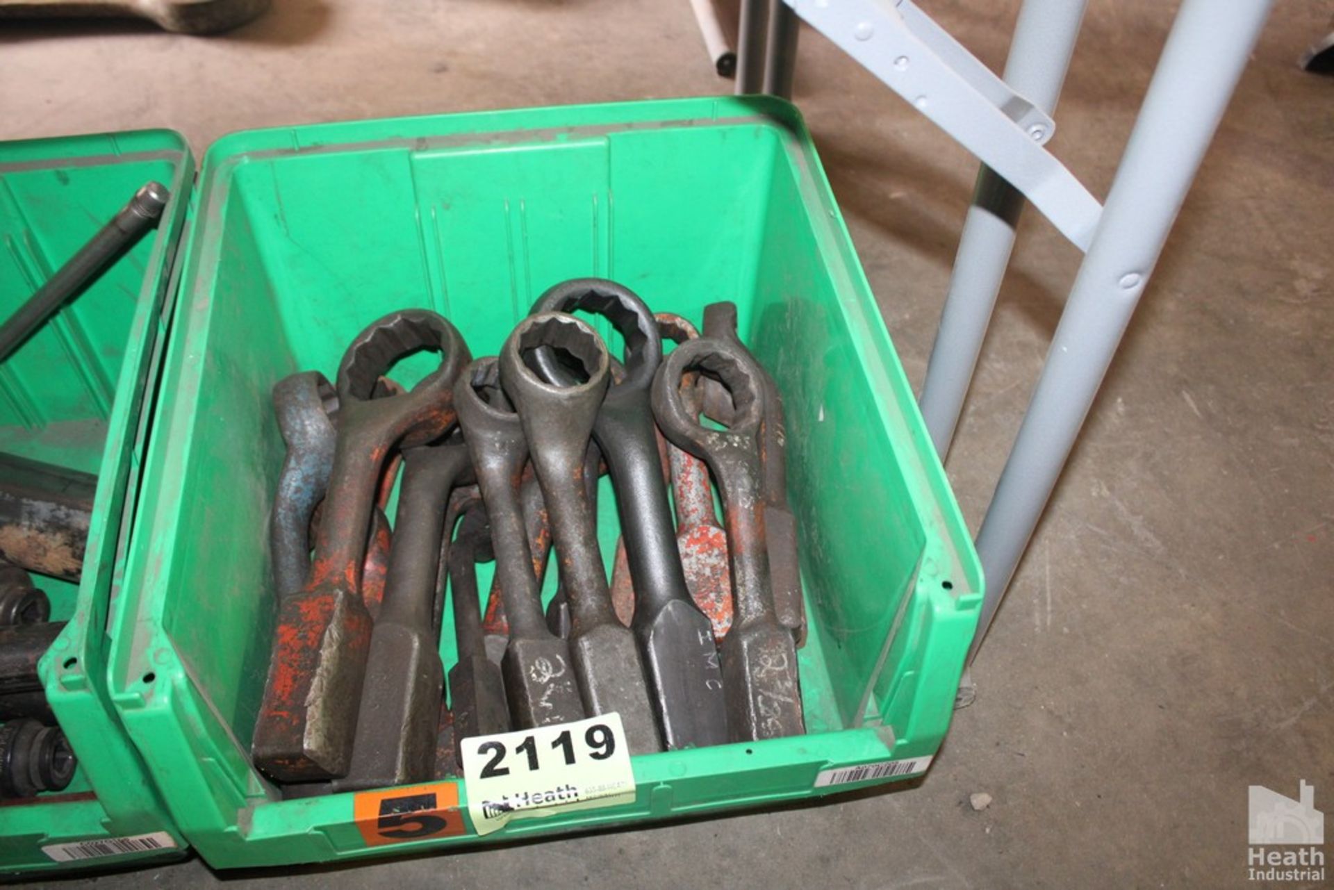 LARGE SQUARE SHAFT WRENCHES