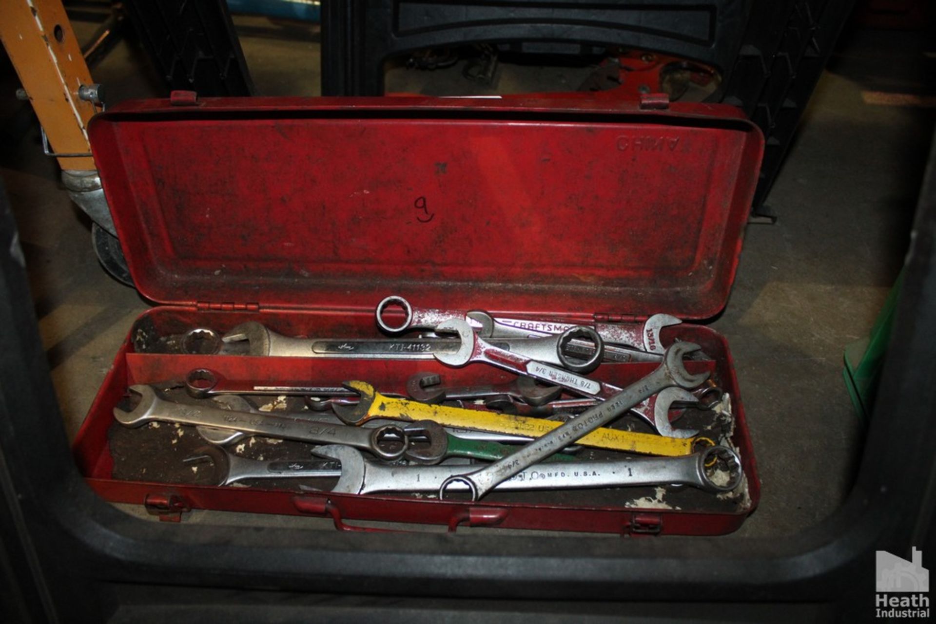 LARGE QTY WRENCHES