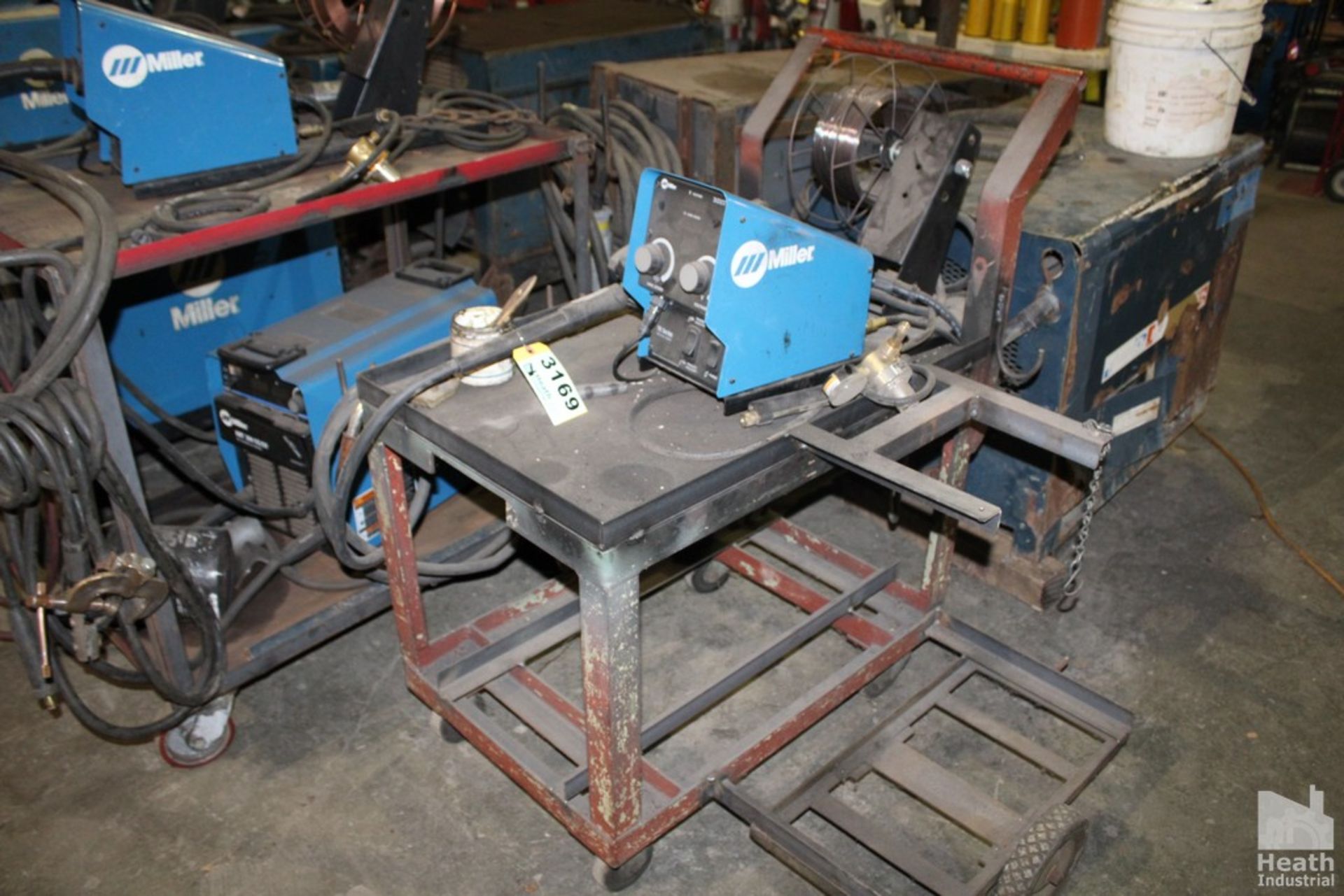 MILLER 70 SERIES 24V WIRE FEEDER WITH PORTABLE CART