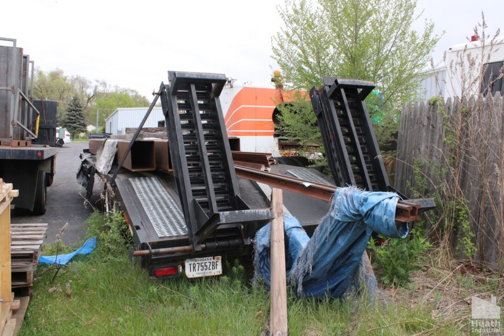 HURLEY 20' TANDEM AXLE EQUIPMENT TRAILER, 5' BEAVER TAIL || DROP DOWN HEAVY DUTY RAMPS | VIN - Image 4 of 4