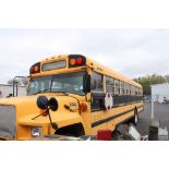 FORD B700 SERIES SCHOOL BUS | AMTRAN SS-29 BUS BODY | 8 ROW BENCH SEATING | GAS | VIN