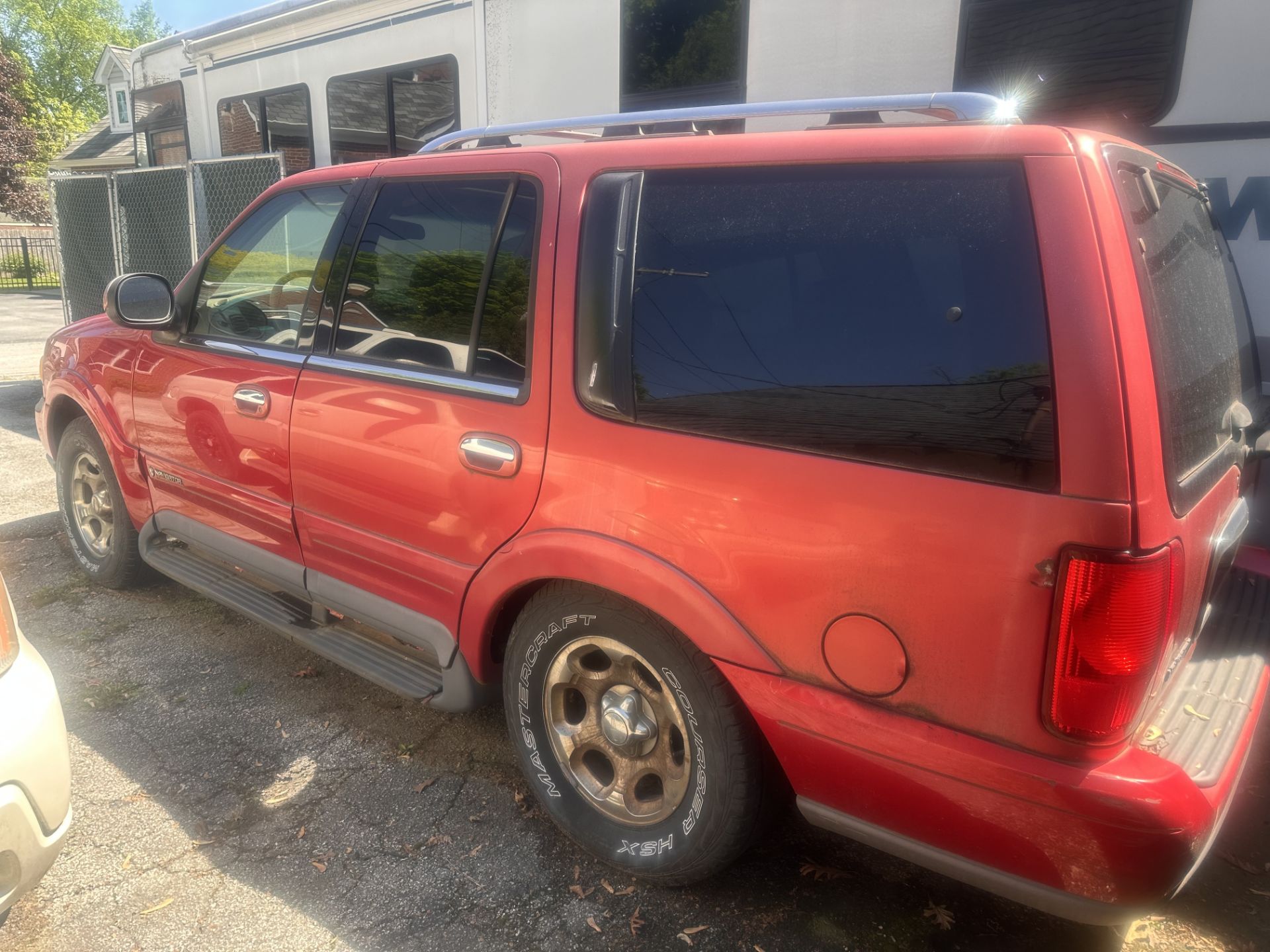 1998 LINCOLN NAVIGATOR LUXURY SUV