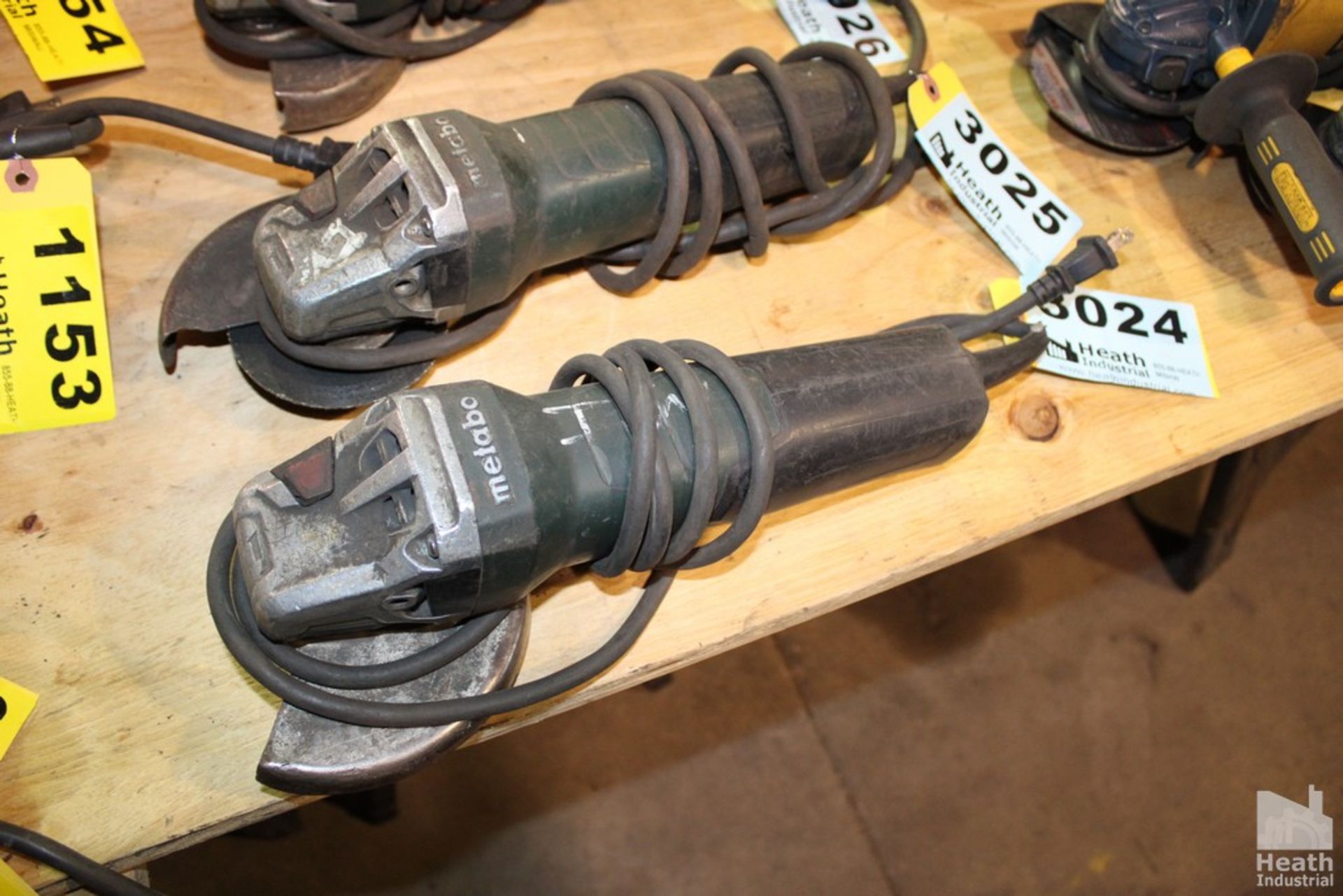 METABO 4-1/2" ANGLE GRINDER