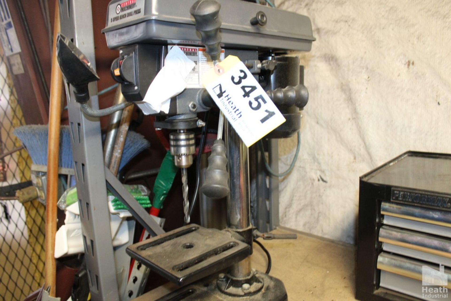 CENTRAL MACHINERY 5 SPEED BENCH TOP DRILL PRESS - Image 2 of 2
