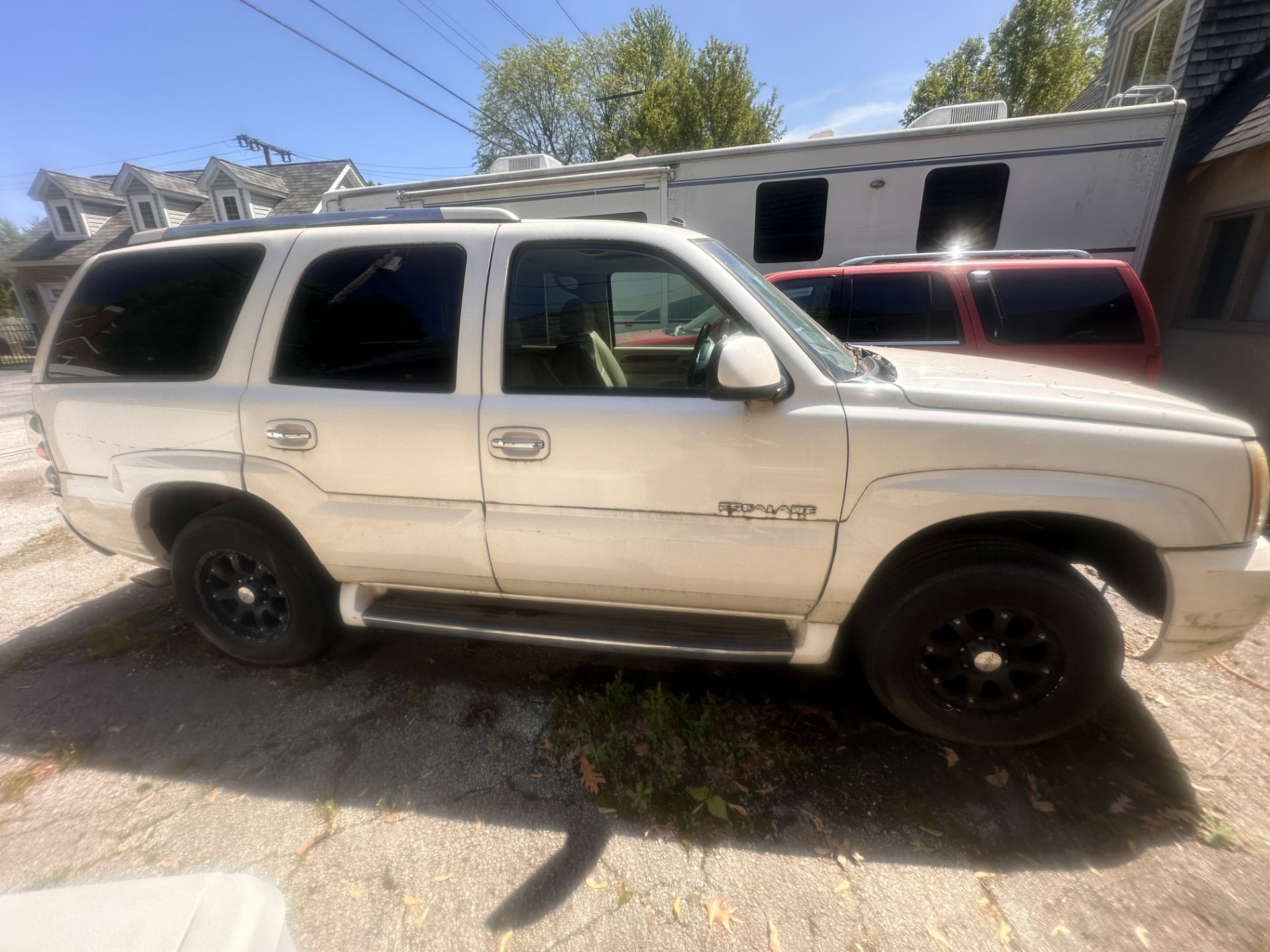 2004 CADILLAC ESCALADE LUXURY SUV