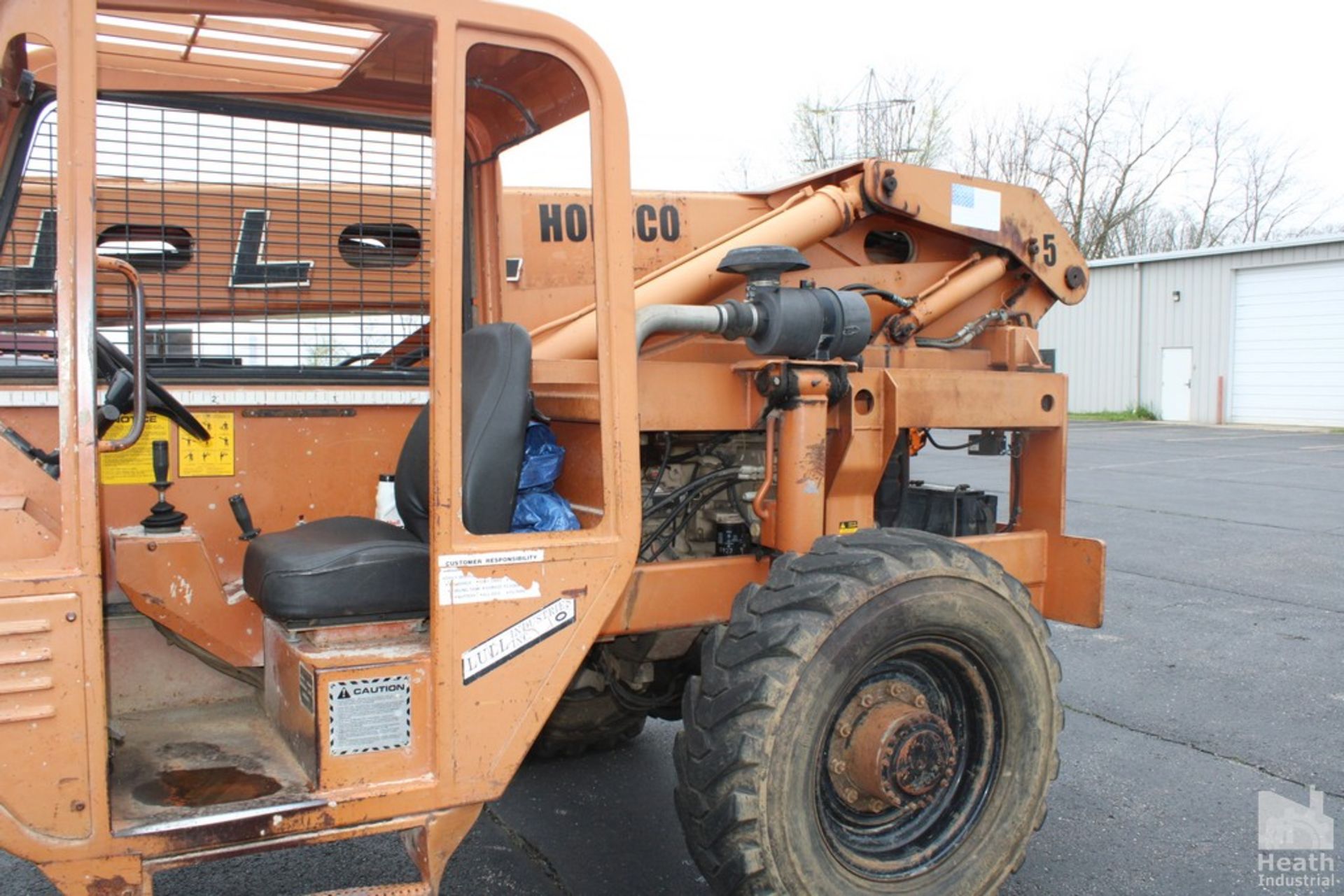 LULL "HIGHLANDER" MODEL 6443-37 6,000 LB TELEHANDLER, 36' REACH, FOAM FILLED TIRES, JOHN DEERE - Image 2 of 9