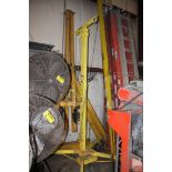 SUMNER ROUSTABOUT R-250 PORTABLE CABLE CRANE APPROX. 10'" HIGH