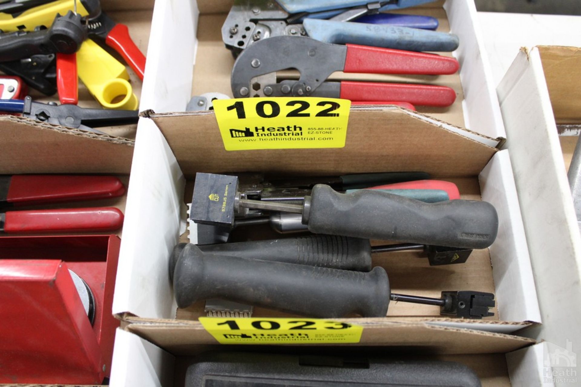 ASSORTED TERMINAL TOOLS IN BOX