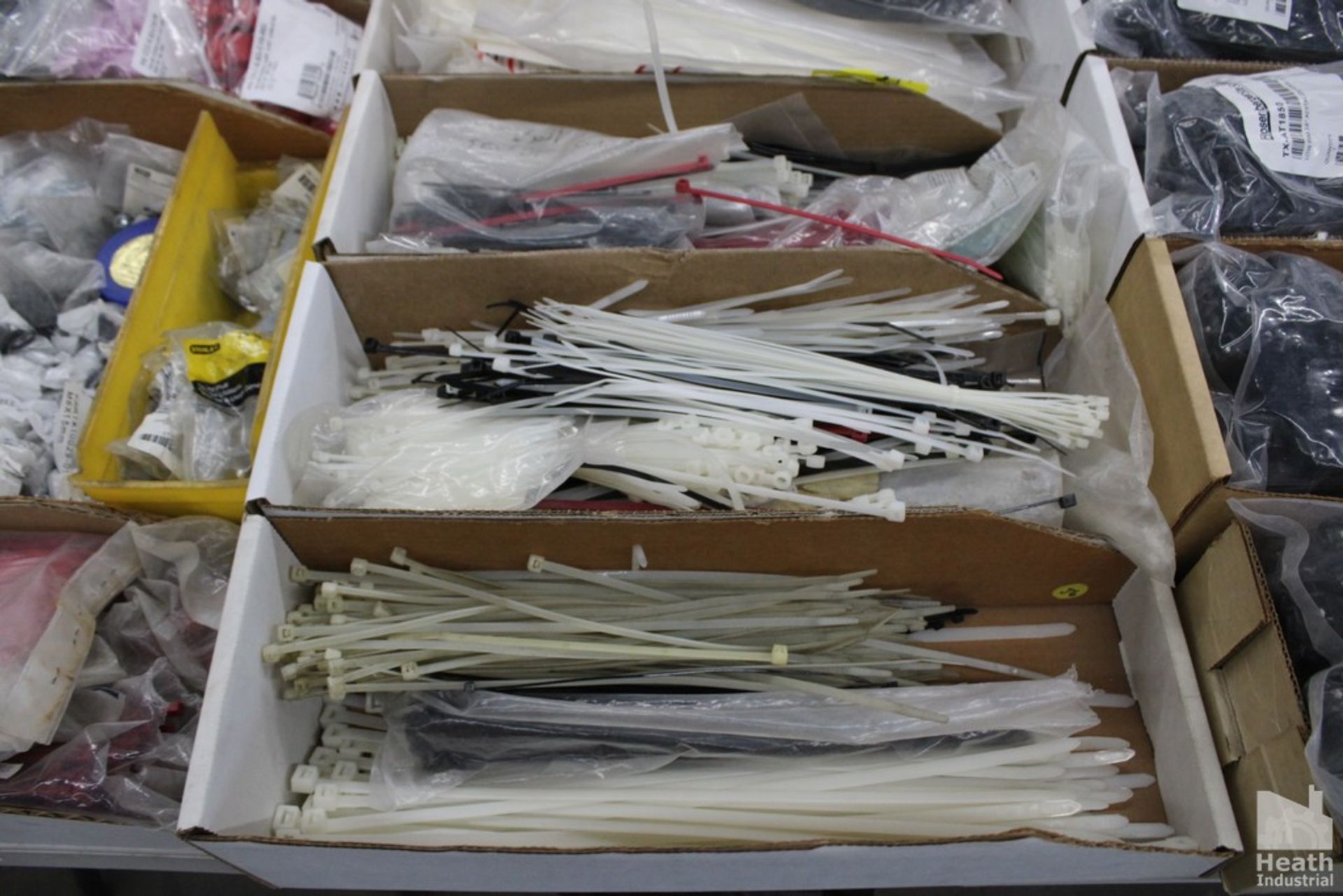 LARGE QUANTITY OF ZIP TIES IN FOUR BOXES - Image 2 of 3