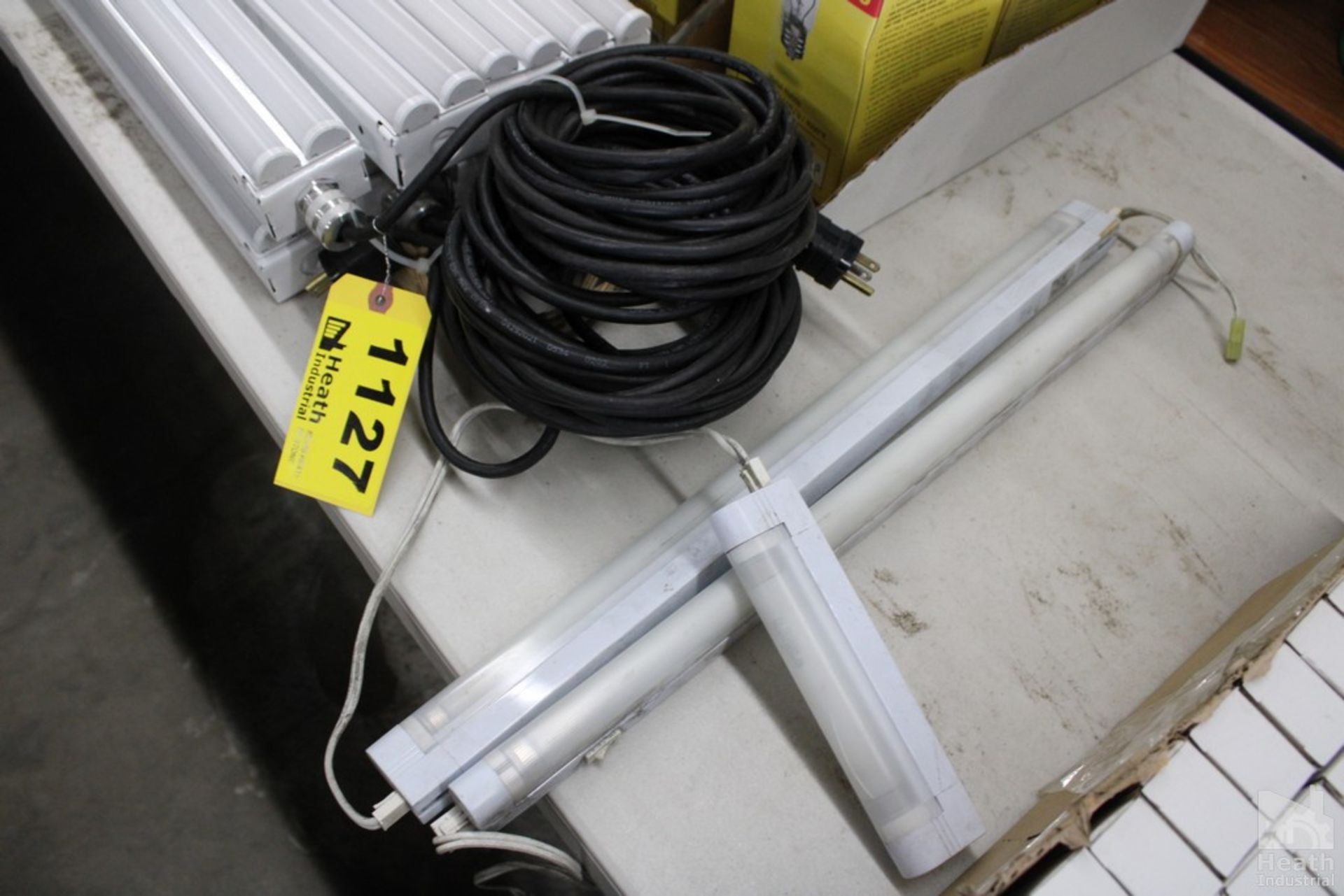 LARGE QUANTITY OF SINGLE AN DOUBLE LIGHT BARS - Image 2 of 3