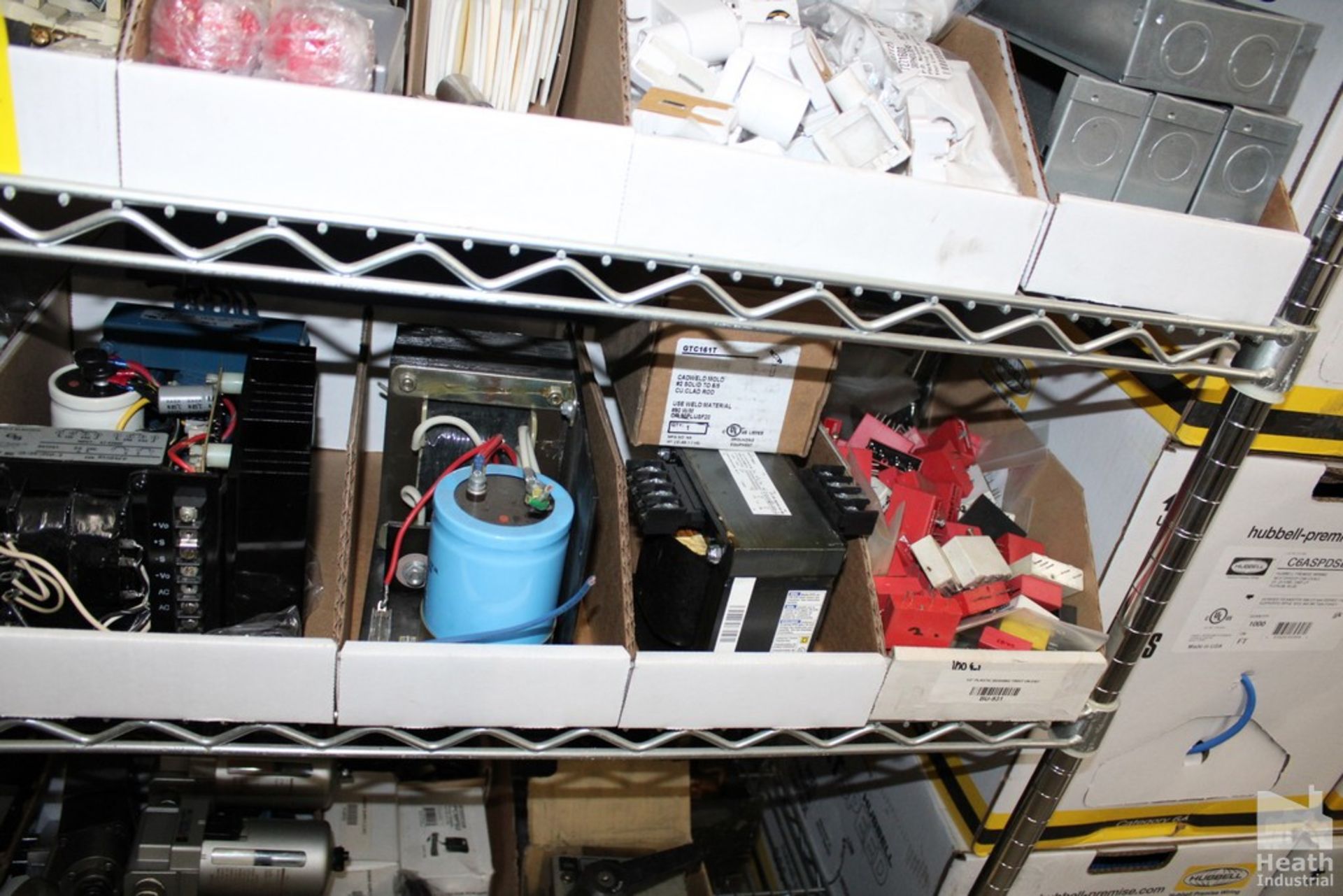 ASSORTED ELECTRICAL SUPPLIES ON SHELF - Image 4 of 4