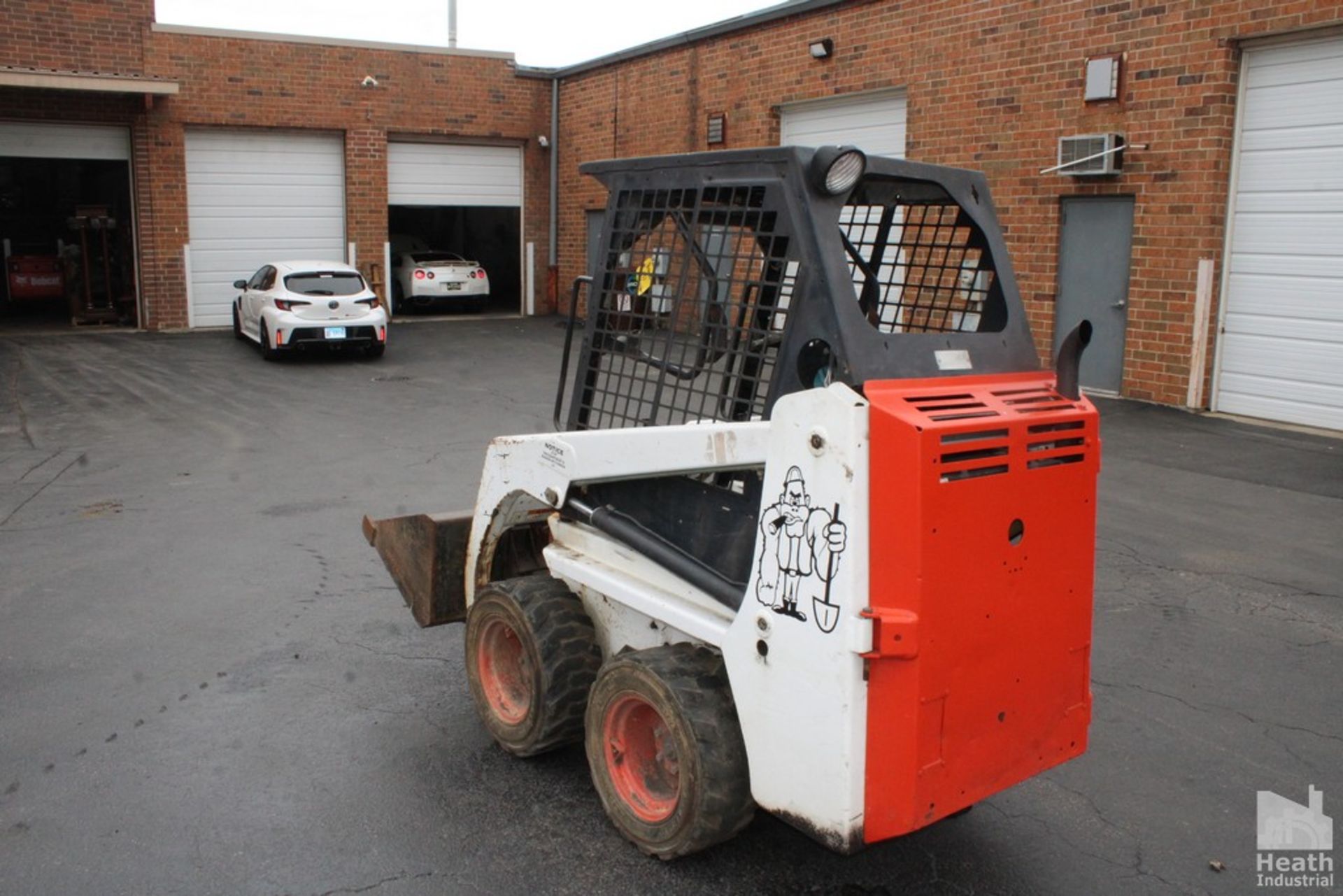 BOBCAT MODEL 453 F-SERIES SKID LOADER, 43" GP BUCKET, QUICK ATTACH, FOAM FILLED TIRES, AUX. - Image 3 of 8