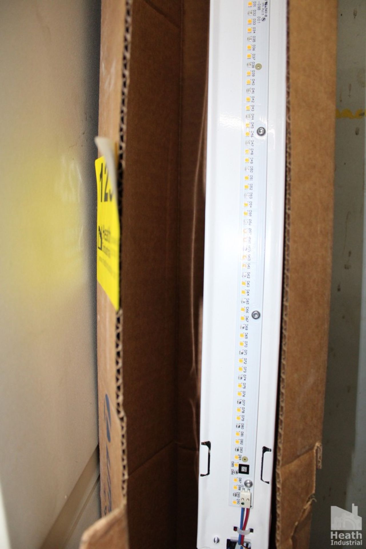 LITHONIA LIGHTING, 8FT LED LIGHT STRIP - Image 2 of 2