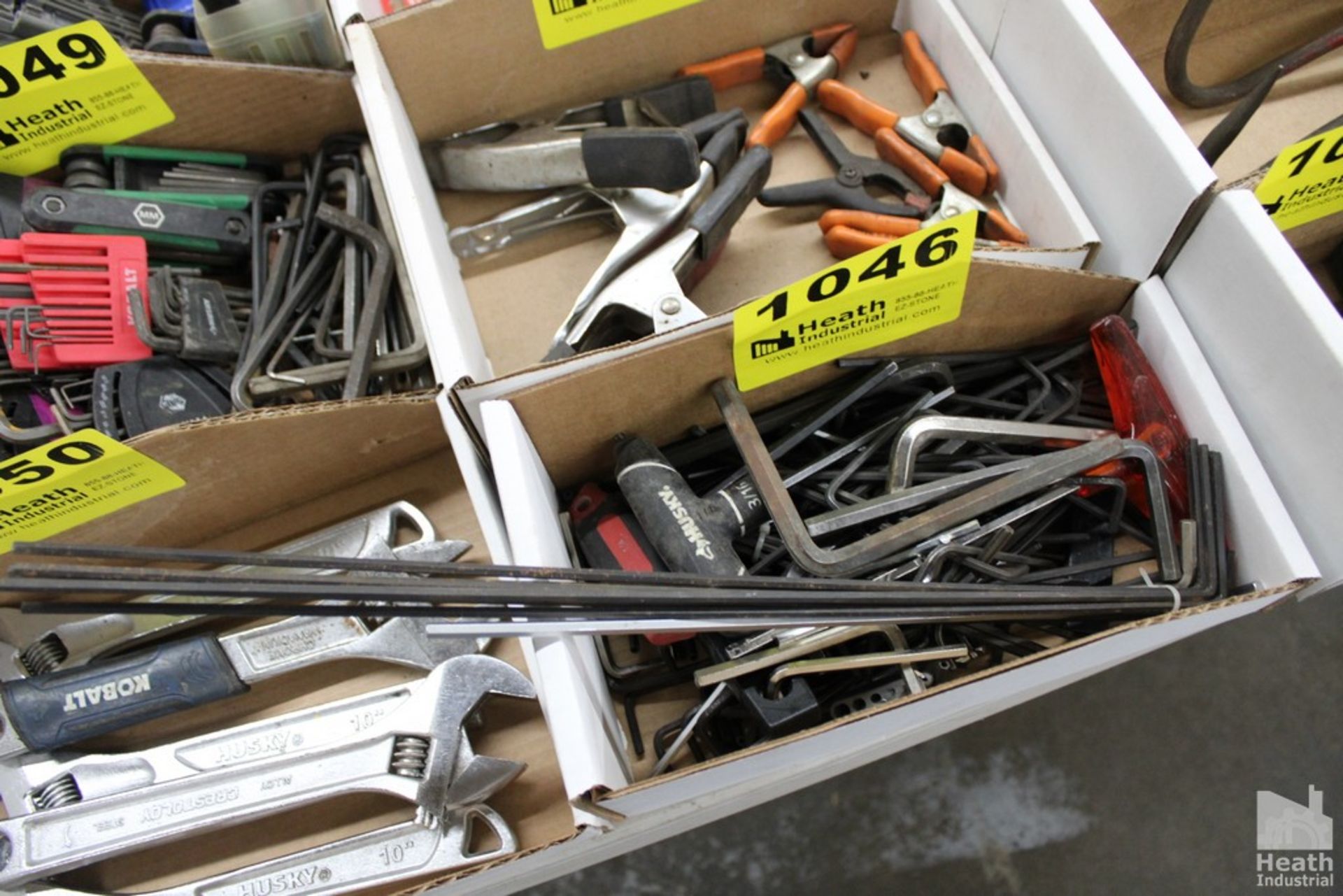 LARGE QUANTITY OF HEX WRENCHES IN BOX