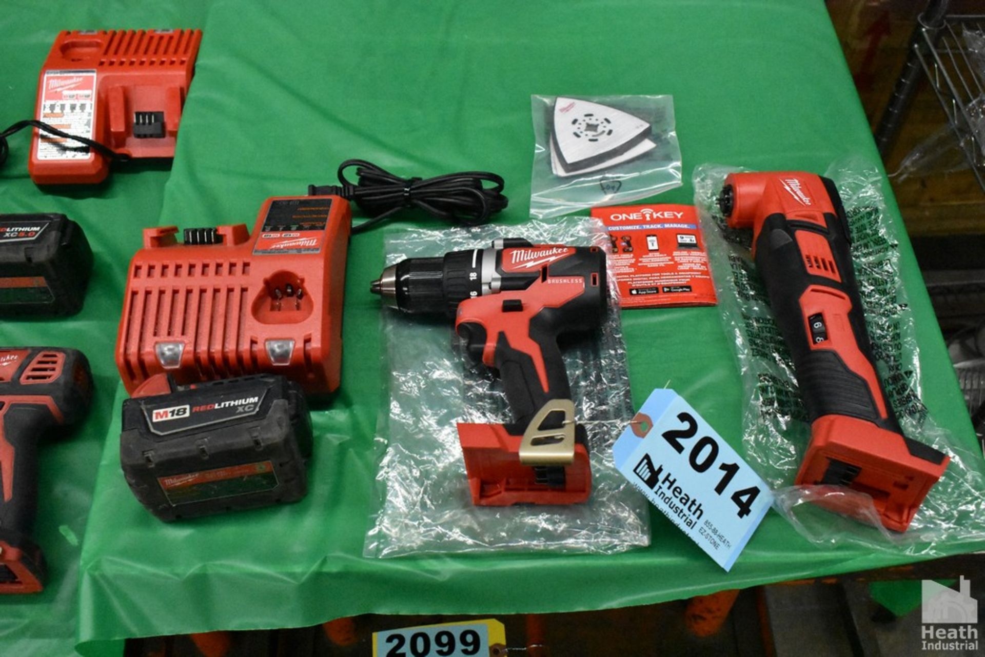 MILWAUKEE M18 DRILL AND MULTI-TOOL WITH BATTERY AND CHARGER