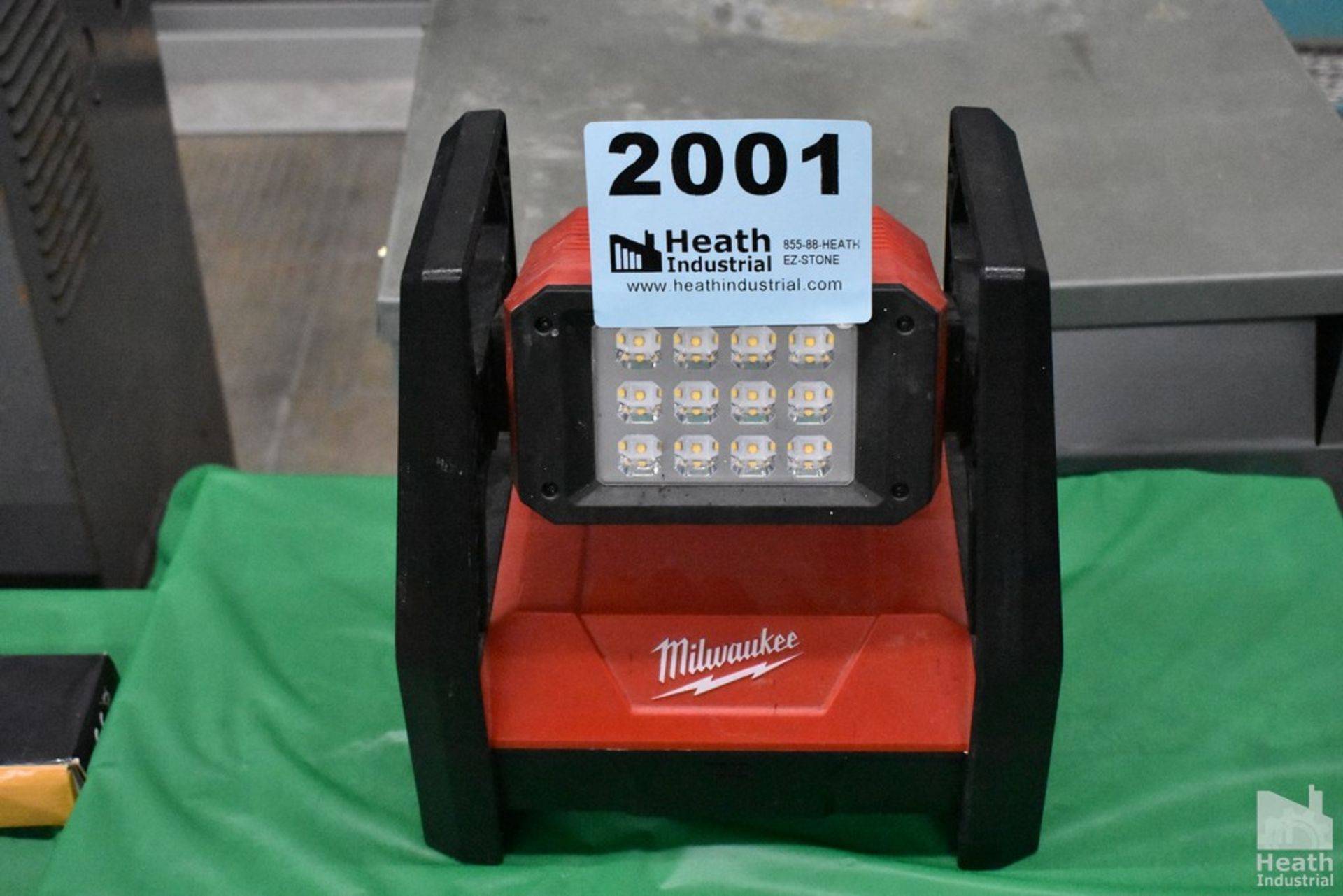 MILWAUKEE LED HP FLOODLIGHT, MODEL 2360-20