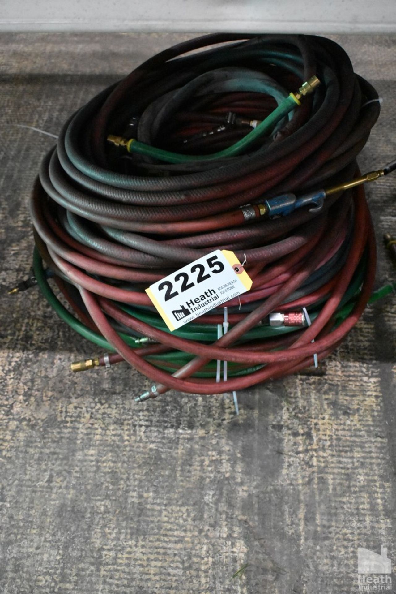 LARGE QUANITY OF PNEUMATIC HOSE