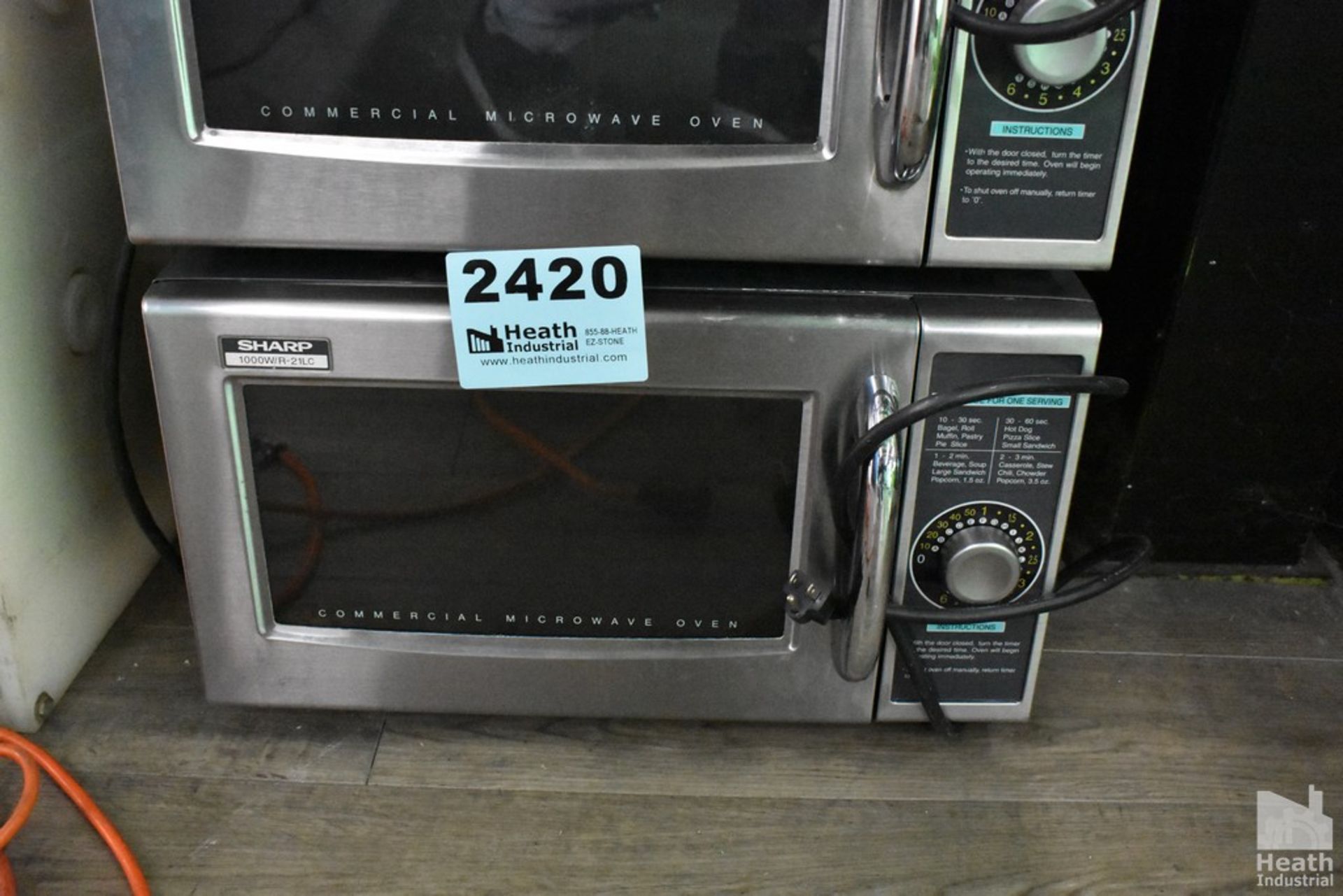 SHARP COMMERCIAL MICROWAVE OVEN, 1,000W
