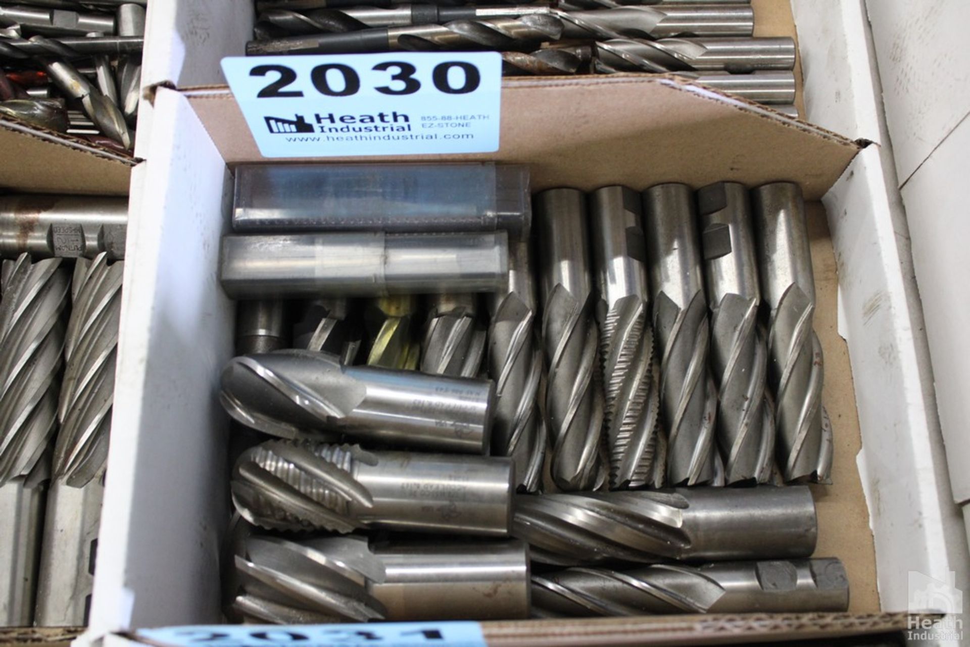 LARGE QUANTITY OF SINGLE END MILLS IN BOX