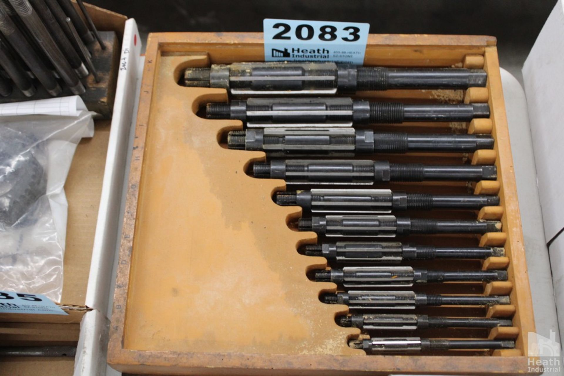 SET OF ADJUSTABLE REAMER IN WOOD CASE