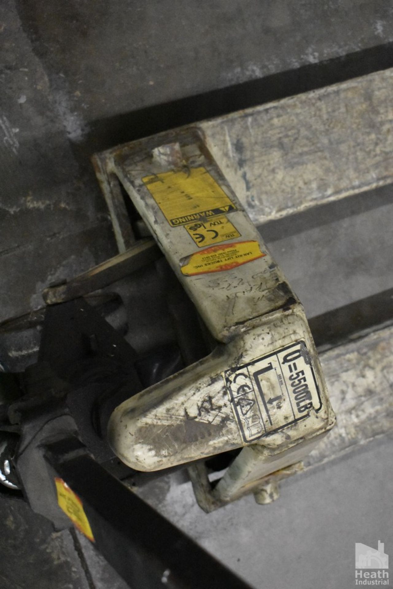 PALLET JACK, 5,500LB. CAP. - Image 3 of 3